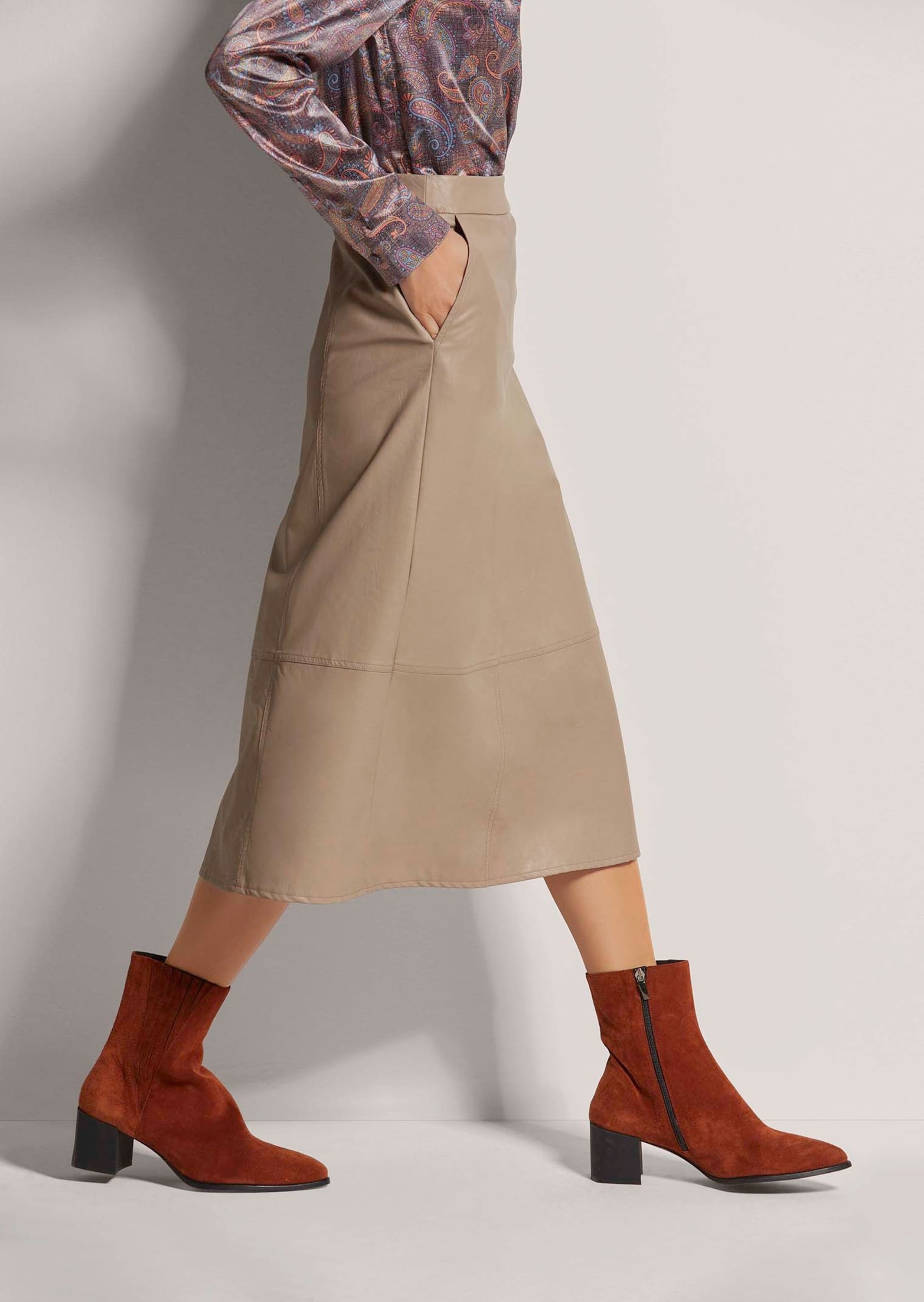 MADELEINE Midirock »Rock Schwungvoller Rock im Leder-Look«