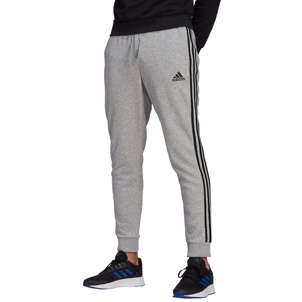 adidas Sportswear Sporthose »ESSENTIALS FLEECE TAPERED CUFF 3STREIFEN HOSE«, (1 tlg.)