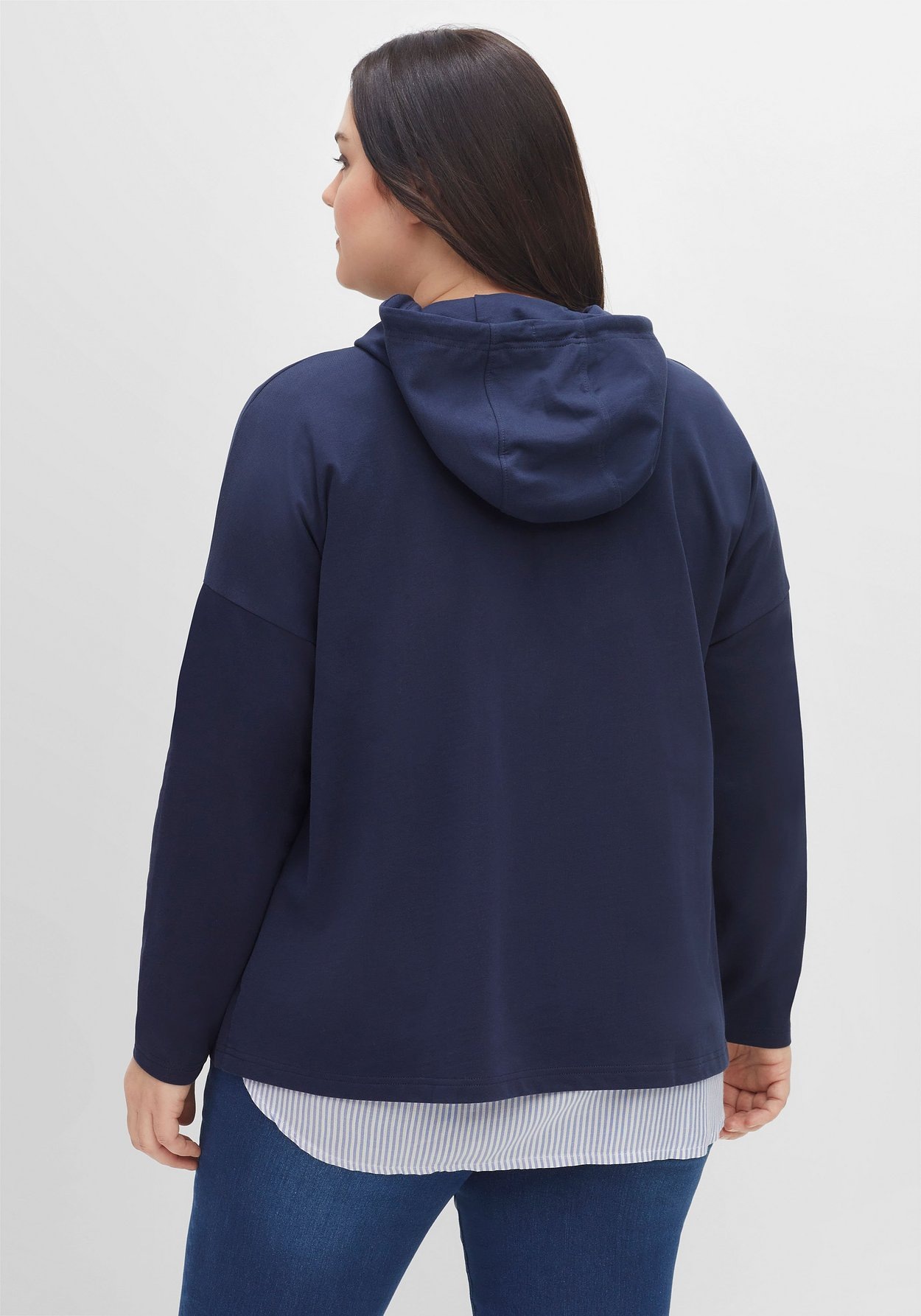 Sheego Kapuzensweatshirt »Kapuzensweatshirt mit Frontdruck, in A-Linie«, mit Frontdruck, in A-Linie