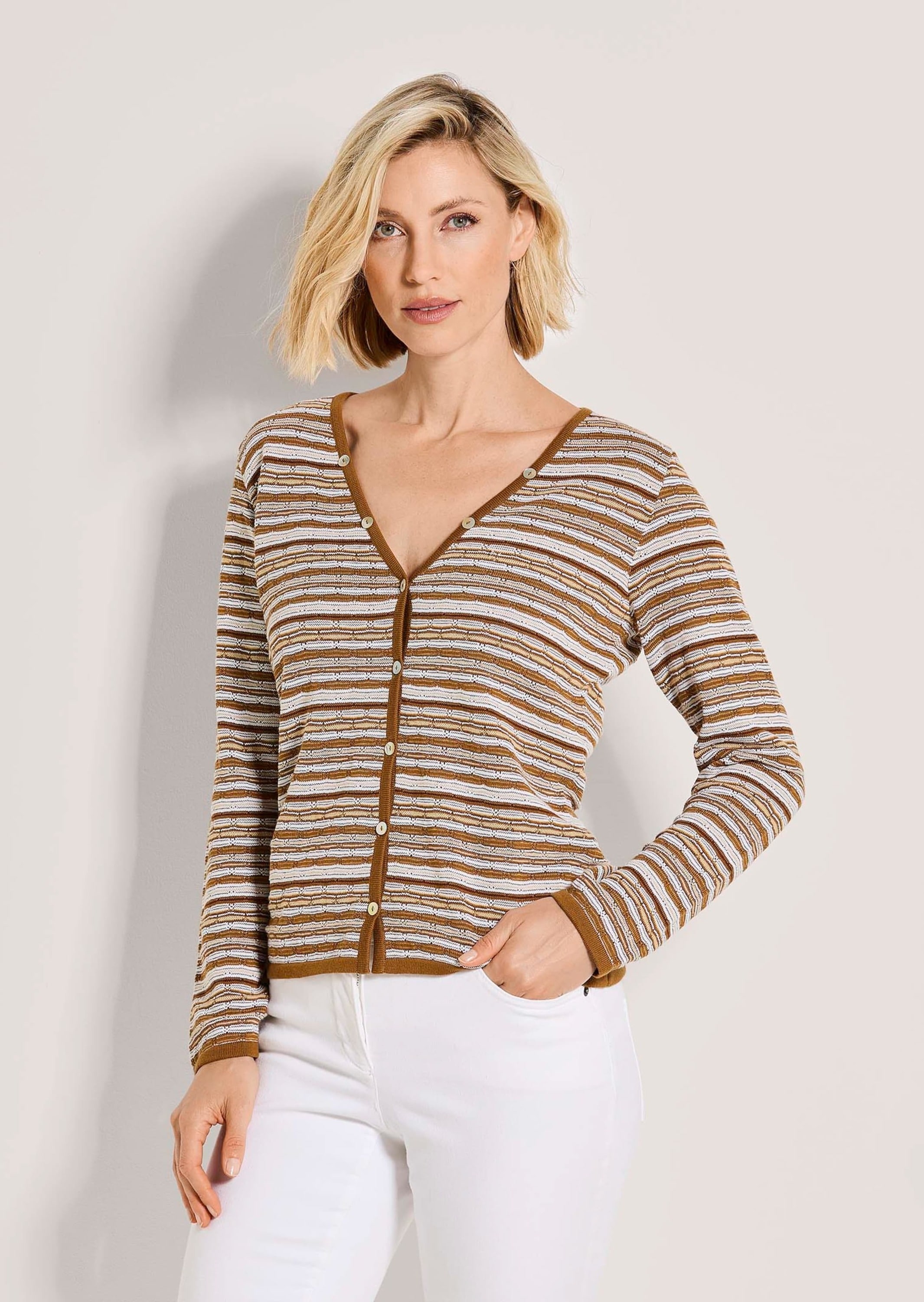 MADELEINE Strickjacke »Strickjacke Schmale Strickjacke mit mehrfarbigem Streifenmuster«