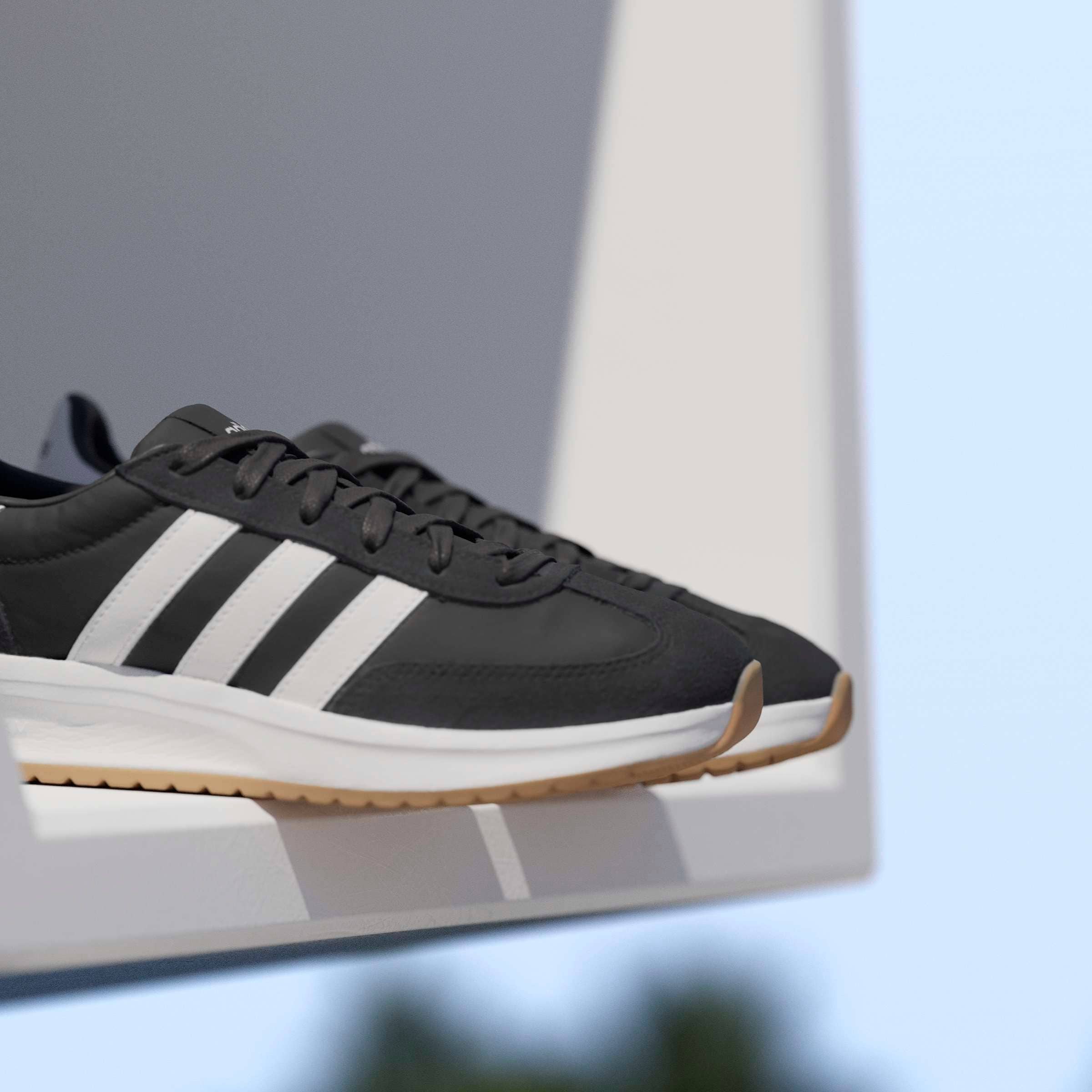 adidas Sportswear Sneaker »RUN 70S 2.0«  inspiriert vom Design des SL72