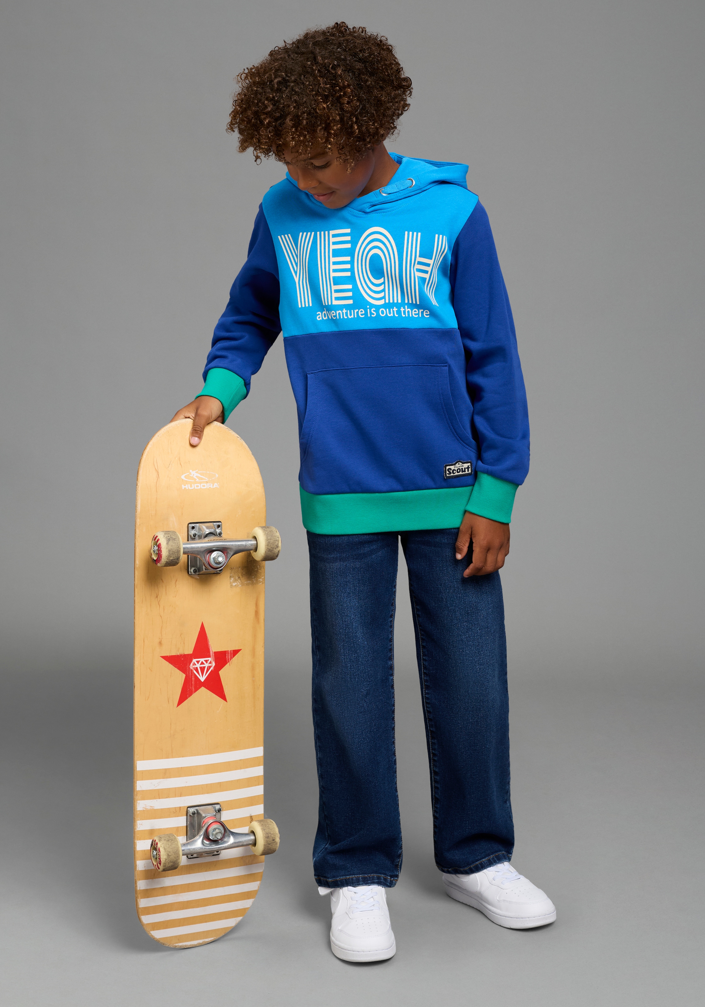 Scout Kapuzensweatshirt »Hoodie in colorblocking Design und Print - NEU von SCOUT«, Colorblocking-Sweatshirt mit Kapuze und großem Druck, Basic-Passform
