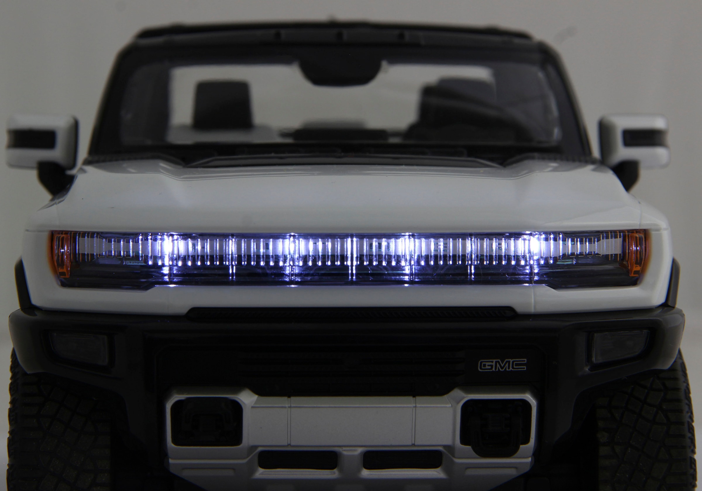 Jamara RC-Auto »Deluxe Cars, Hummer EV 1:16, weiß - 2,4 GHz«, mit LED-Lichtern