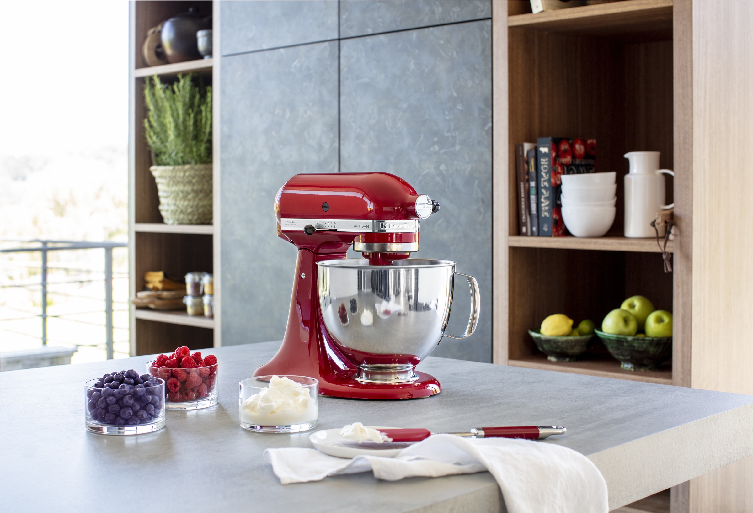 KitchenAid Küchenmaschine »5KSM125EER EMPIRE RED«, Gratis Fleischwolf, Schüssel, Spritzgebäckvorsatz (Wert: ca.238,- UVP)