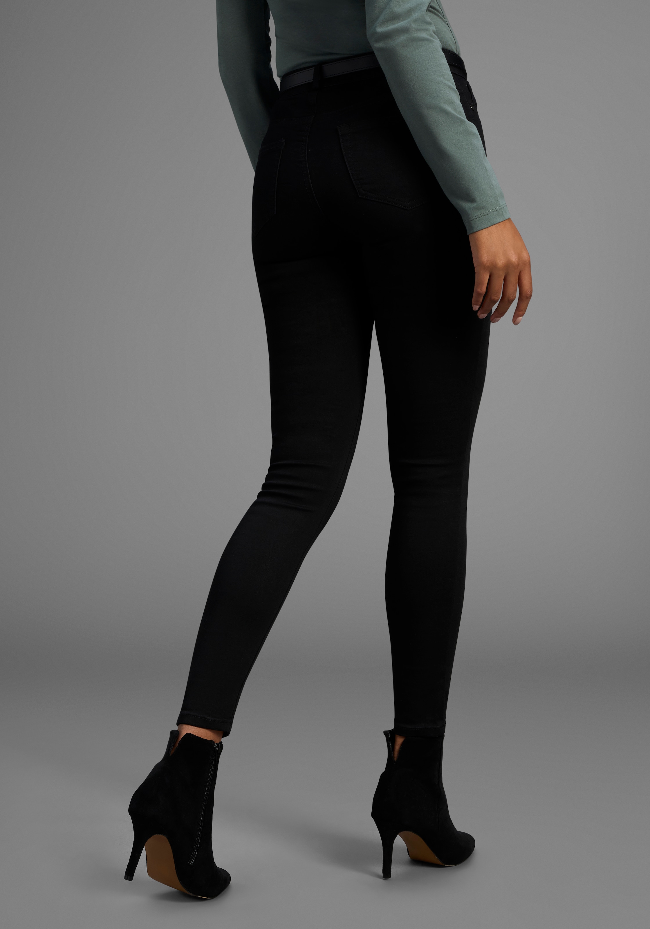 Arizona Skinny-fit-Jeans »Ultra Stretch«, extra-eng geschnittene Beinform, modische Used-Waschung