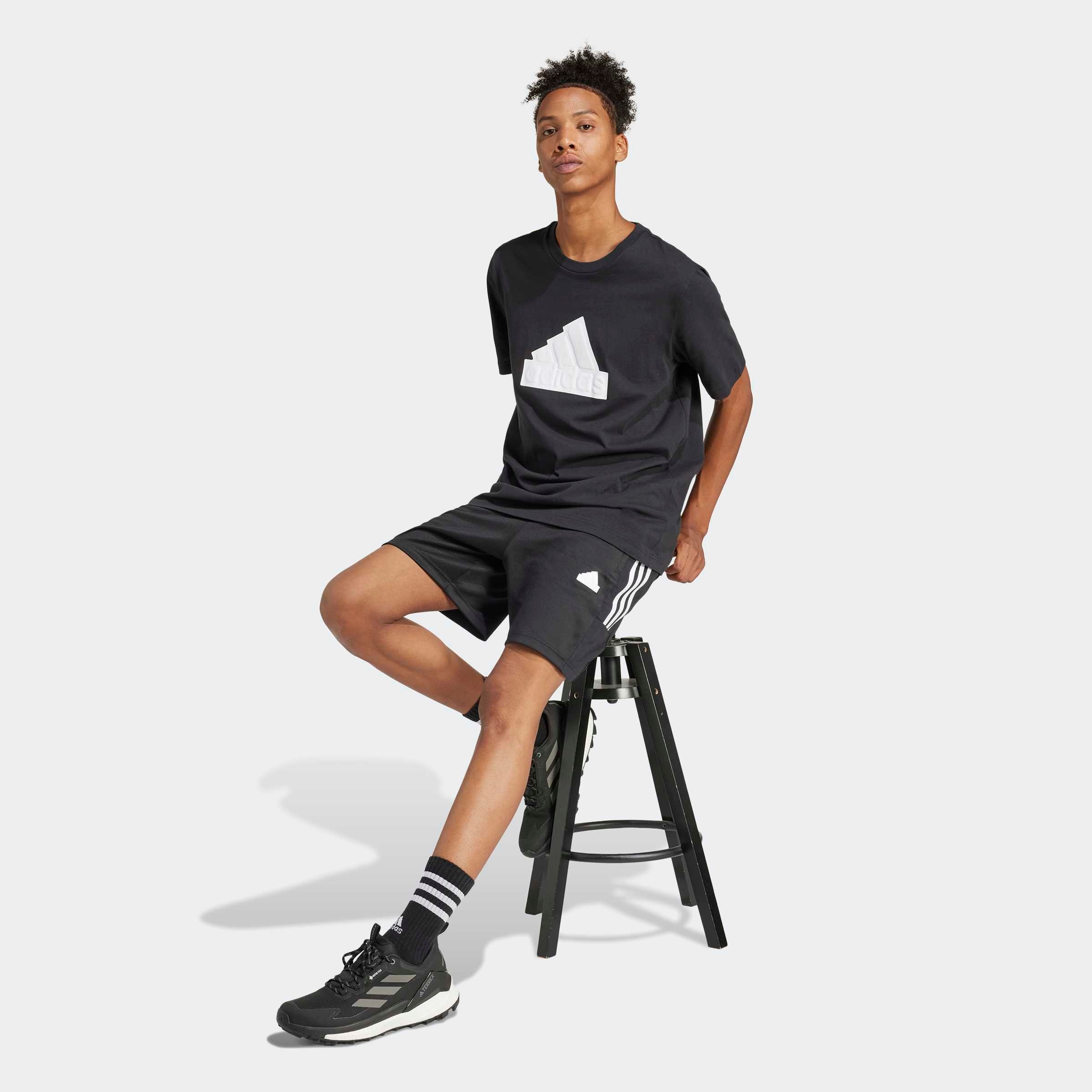 adidas Sportswear Shorts »M TIRO SHO Q1«, (1 tlg.), Trainingsshorts mit Logo, Druckknopftasche