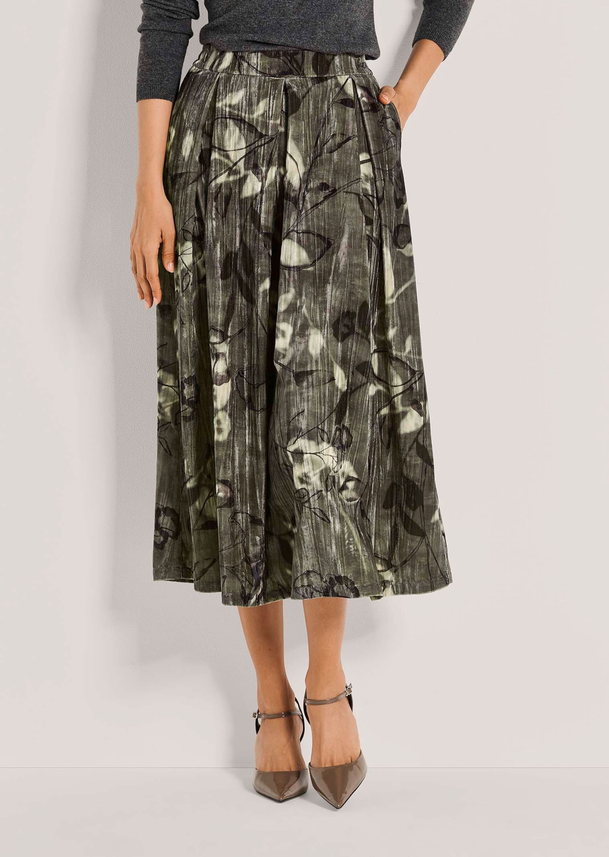 MADELEINE Midirock »Samtrock Eleganter Midirock mit floralem Design« Samtrock in Midilänge mit floralem Print