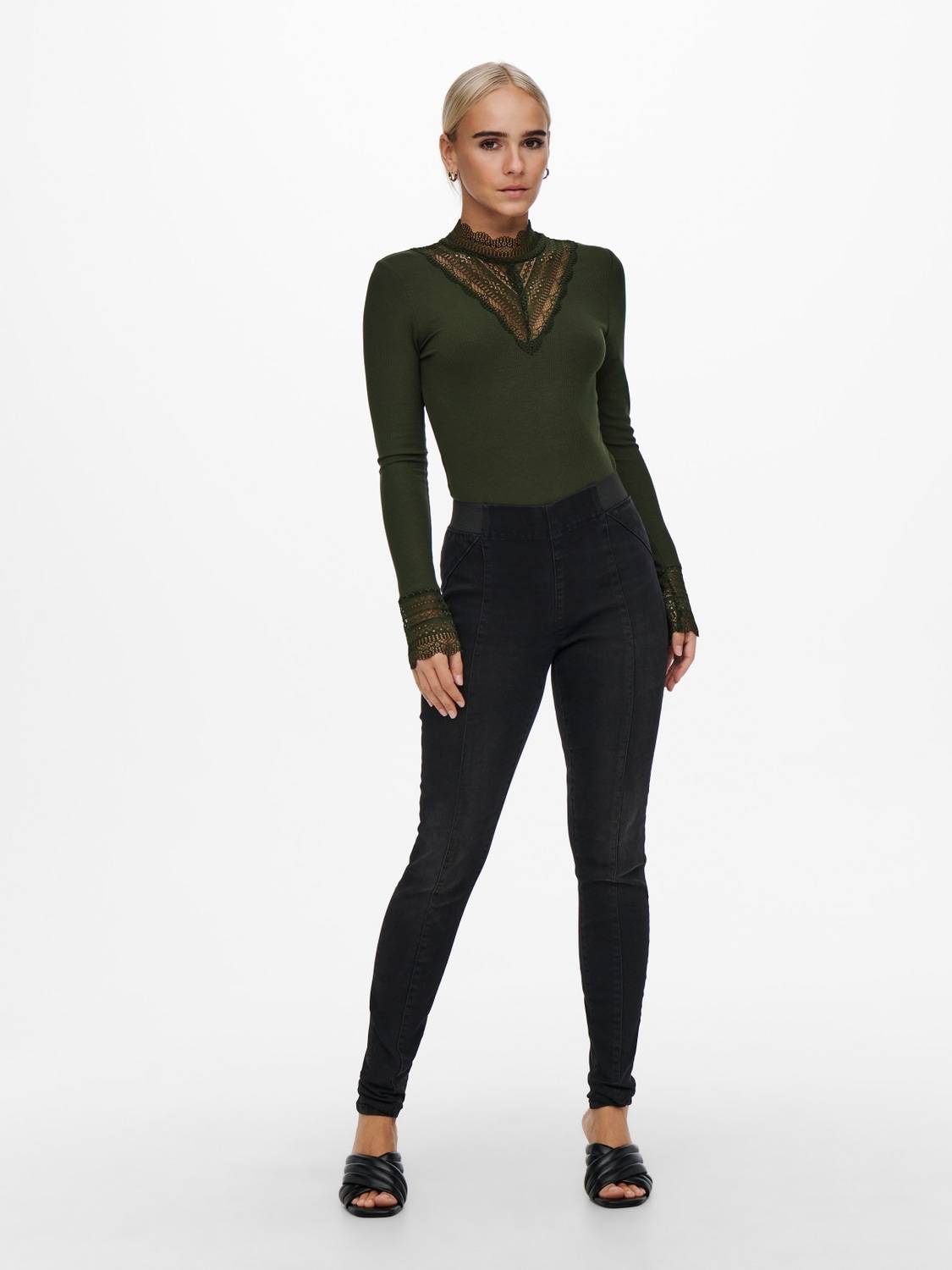 ONLY Spitzenshirt »ONLTILDE L/S HIGH NECK LACE TOP JRS«