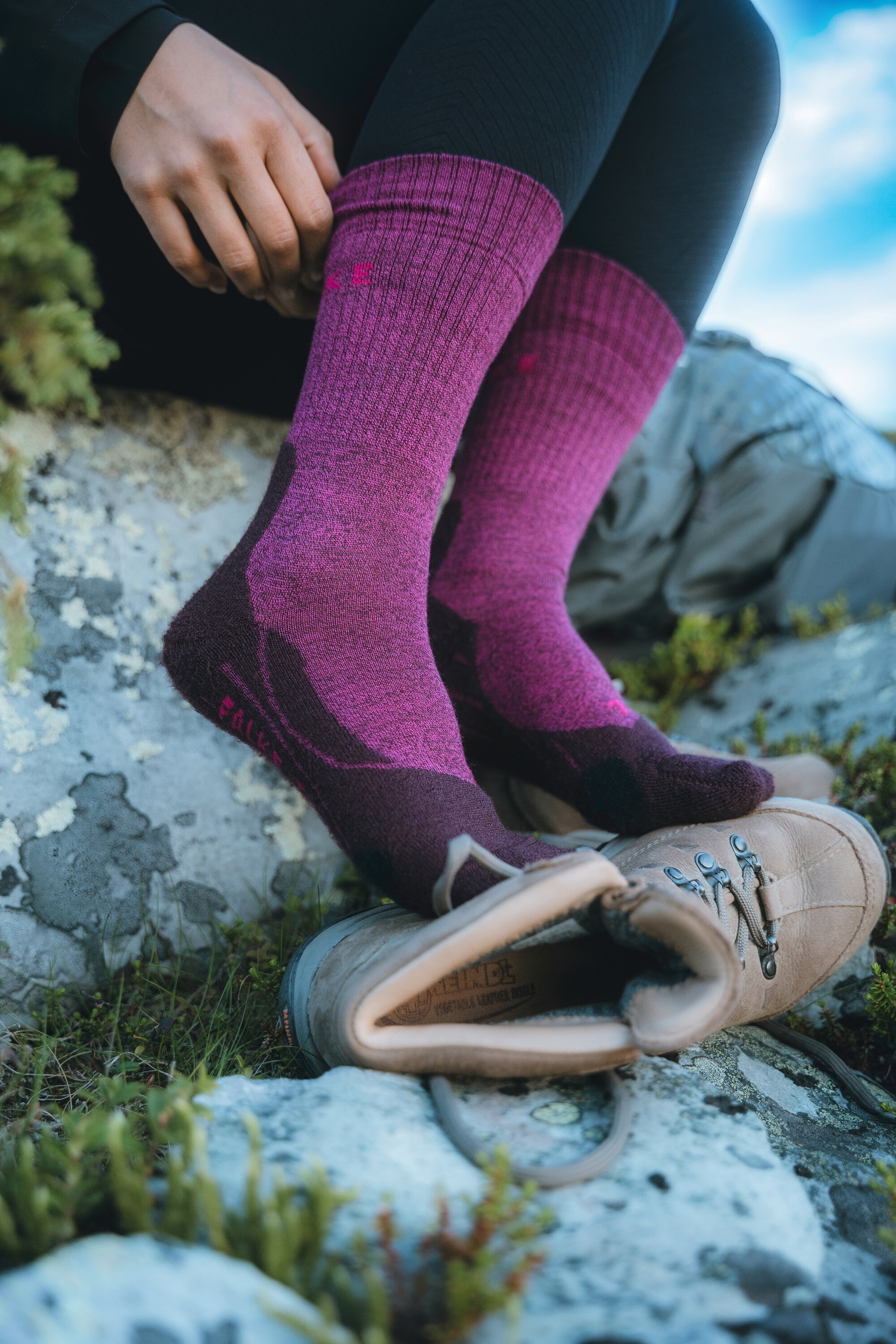 FALKE Socken »TK2 Explore Wool« 1 Paar tlg.