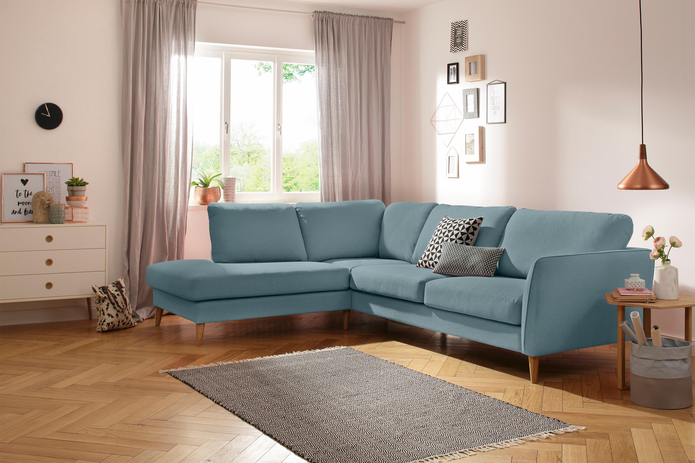 Home affaire Ecksofa »MARSEILLE 278/202 cm, L-Form, Ottom. rechts/links, verschiedene Bezüge«, Massivholzbeine Eiche, Landhausstil, Wellenunterfederung