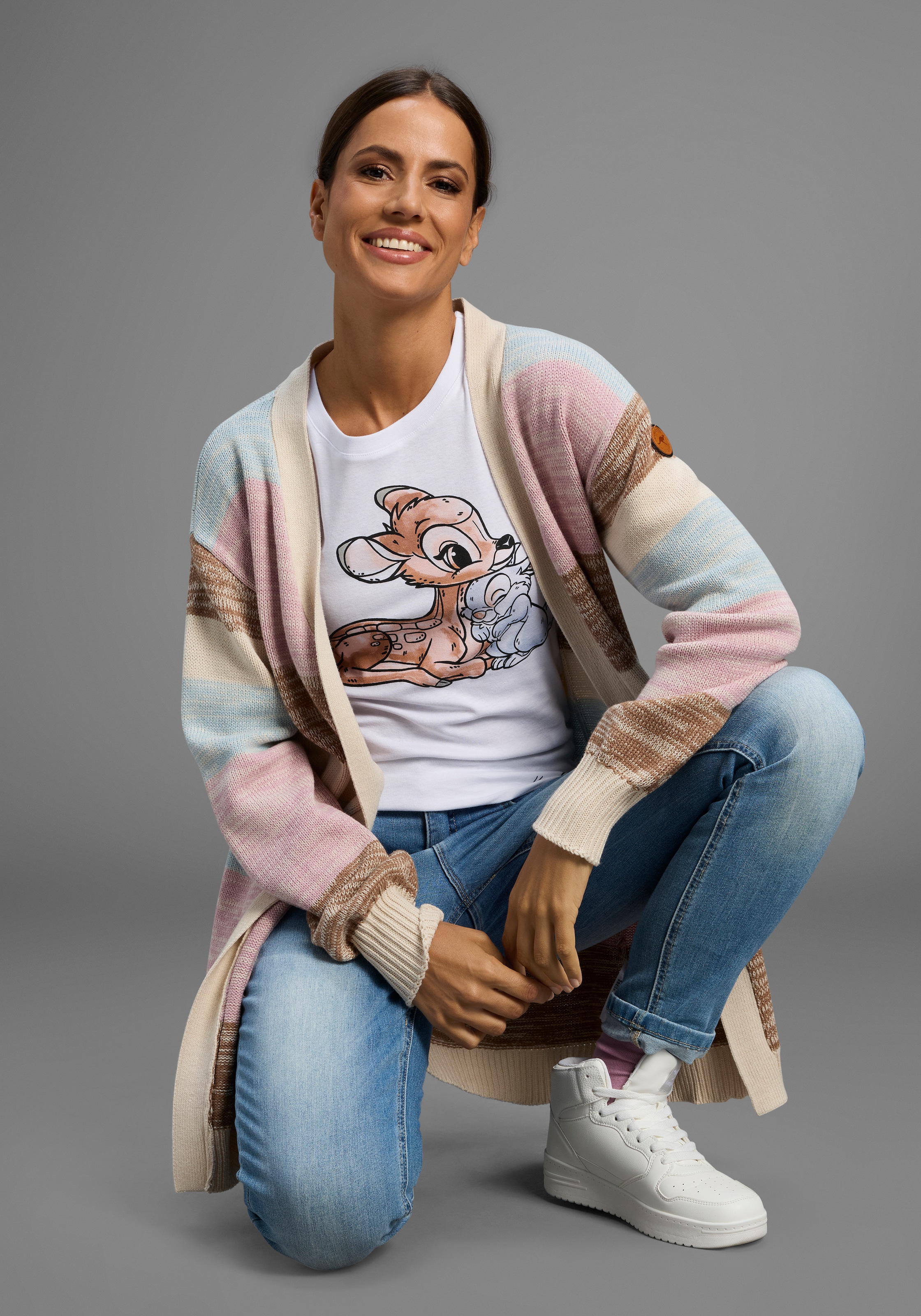 KangaROOS T-Shirt, Kurzarm, sehr figurbetonte Passform, aus Baumwolle