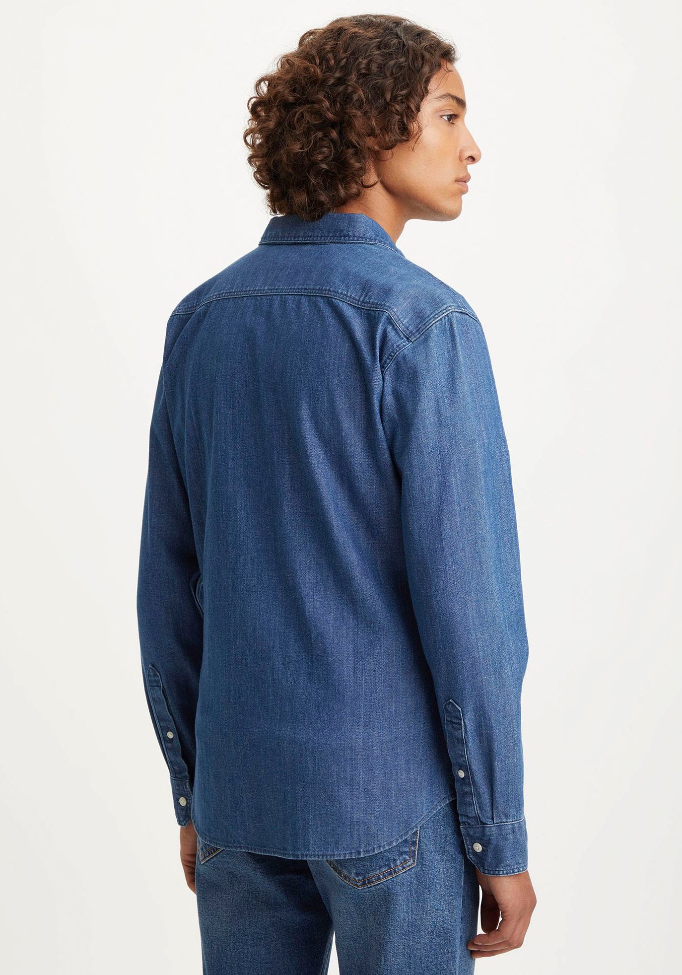 Levi's® Jeanshemd »BATTERY HM SHIRT SLIM«, mit Logo-Badge auf der Brust