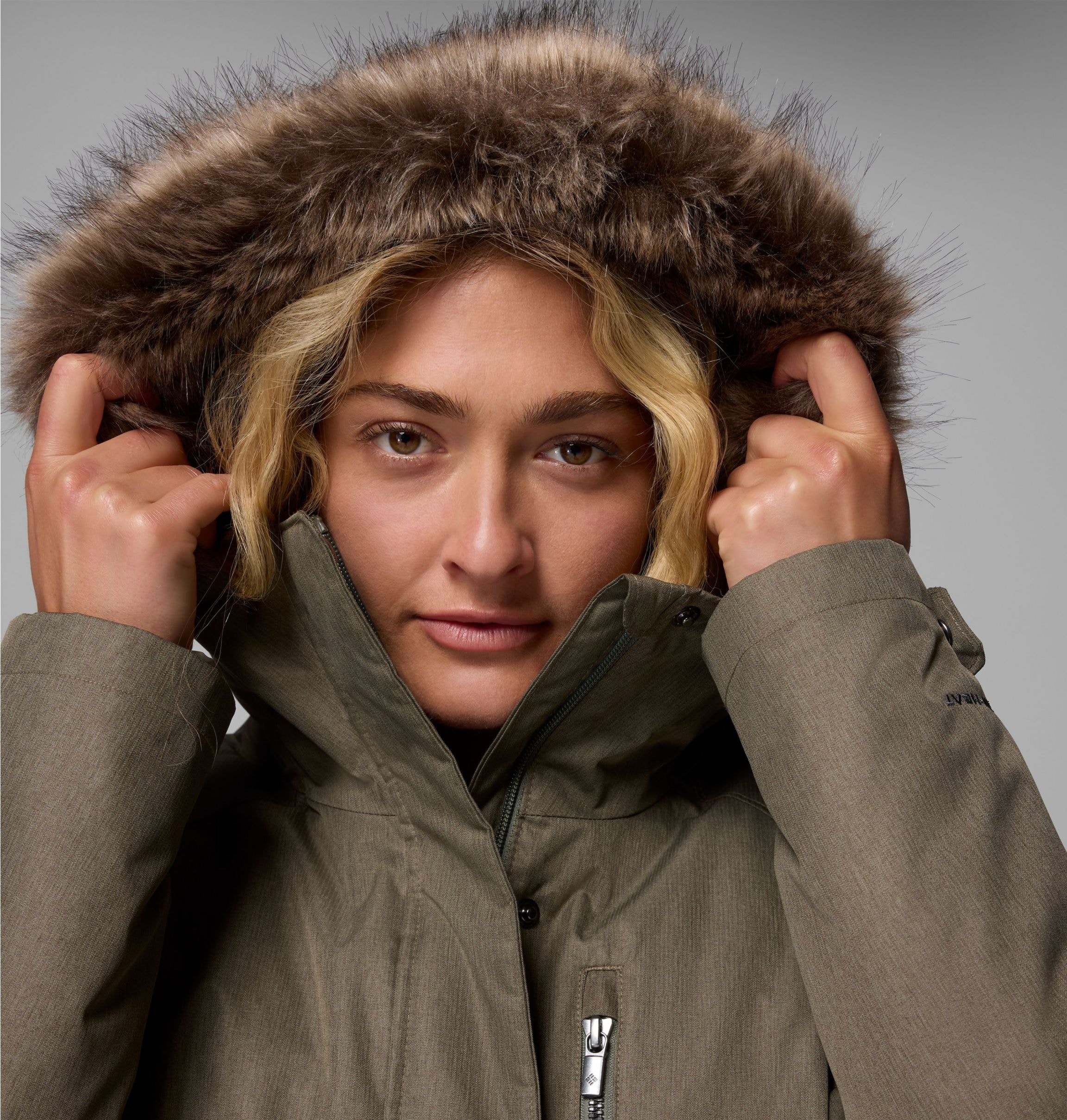 Columbia Parka »SUTTLE MOUNTAIN LONG INSULATED JACKET«, (1 St.)