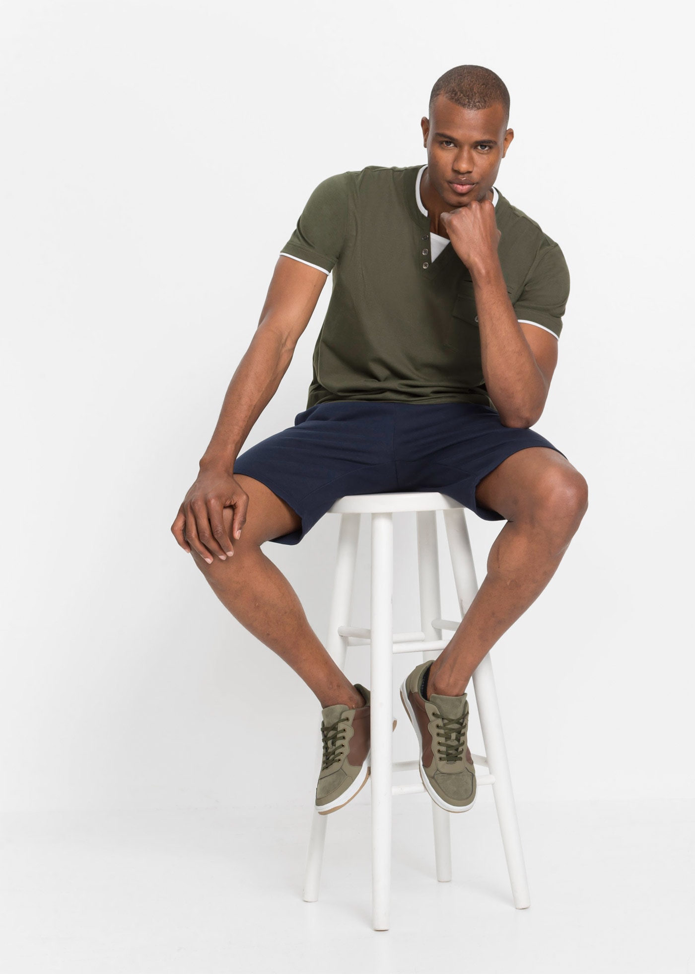 bonprix Sweatbermudas  elastischer Bund und seitlichen Einstecktaschen