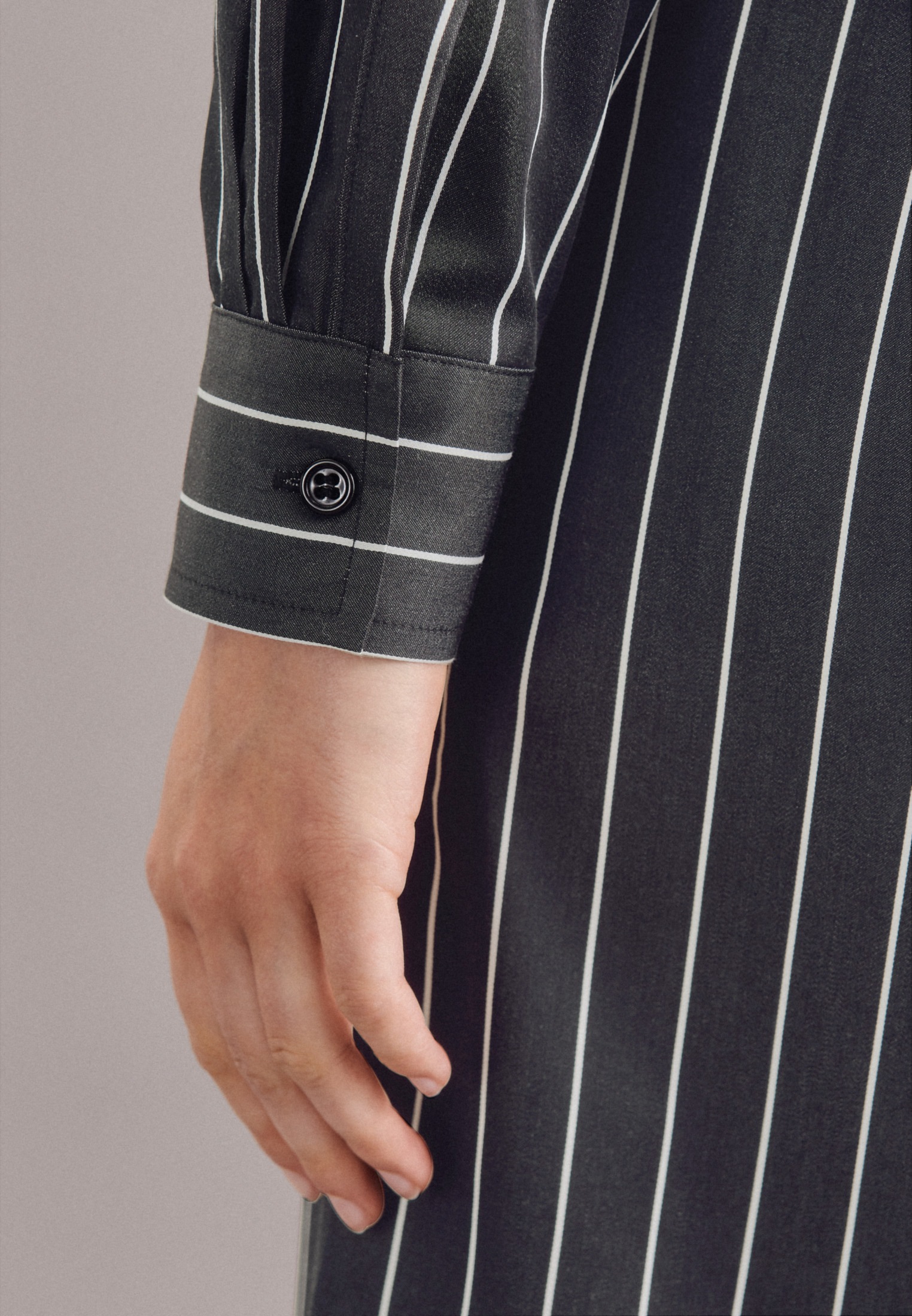 seidensticker Sommerkleid »Schwarze Rose«, Langarm Kragen Streifen