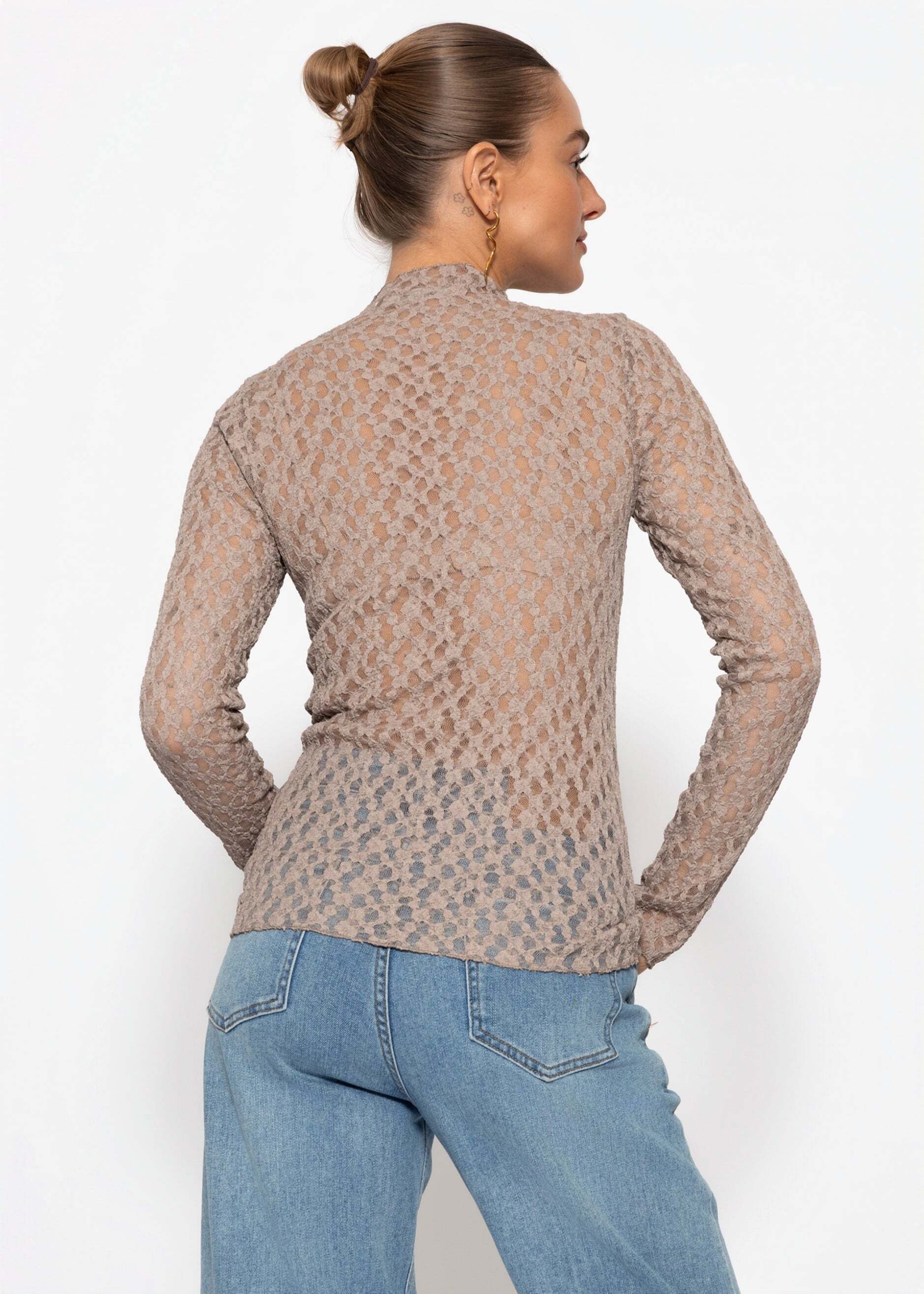 SASSYCLASSY Langarmshirt »Langarmshirt aus Spitze« Leicht transparentes Top mit Stehkragen in figurbetontem Schnitt