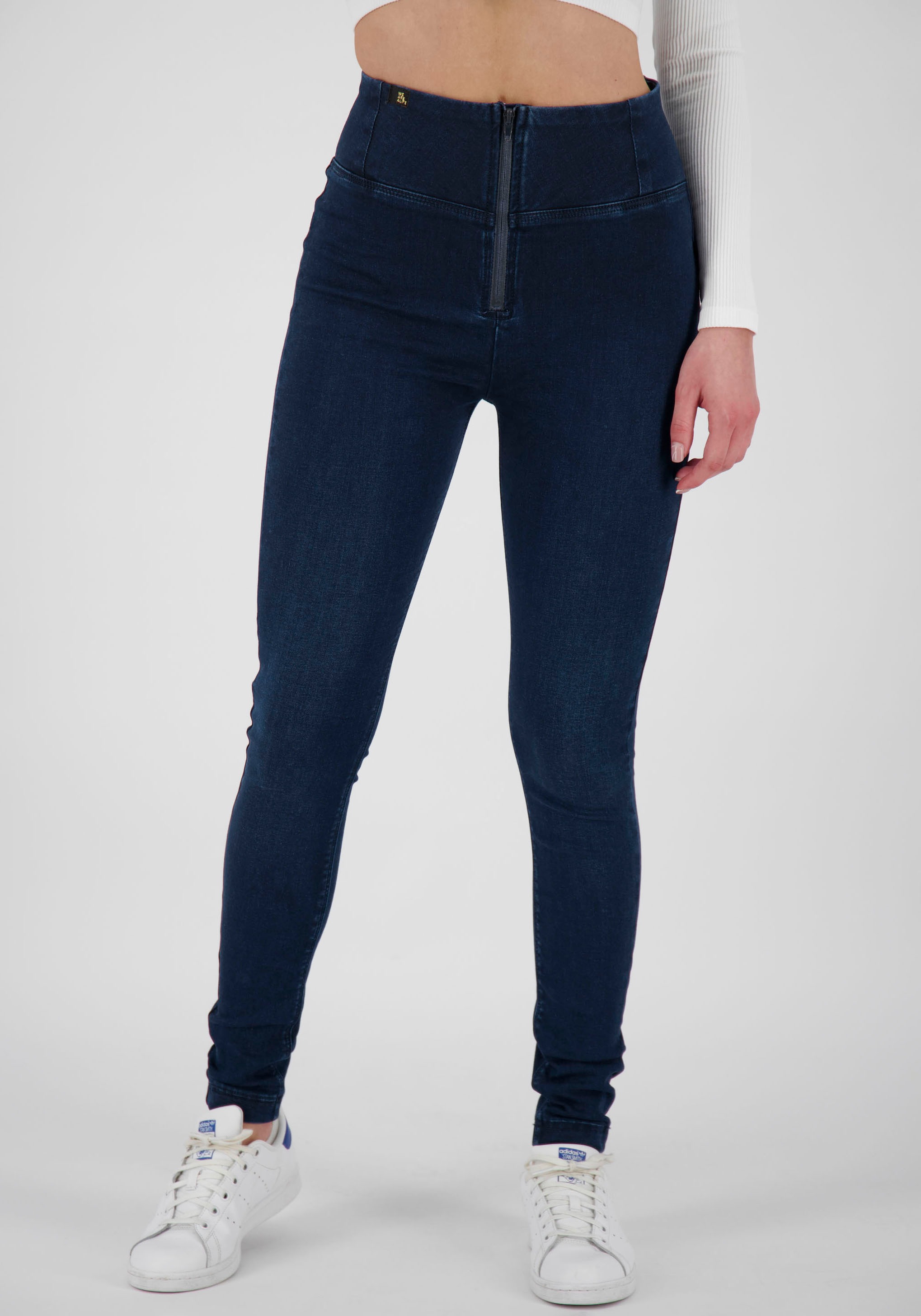 Alife & Kickin Jogg Pants »ChiaraAK A«, hochwertige Stretchqualität mit Elasthan