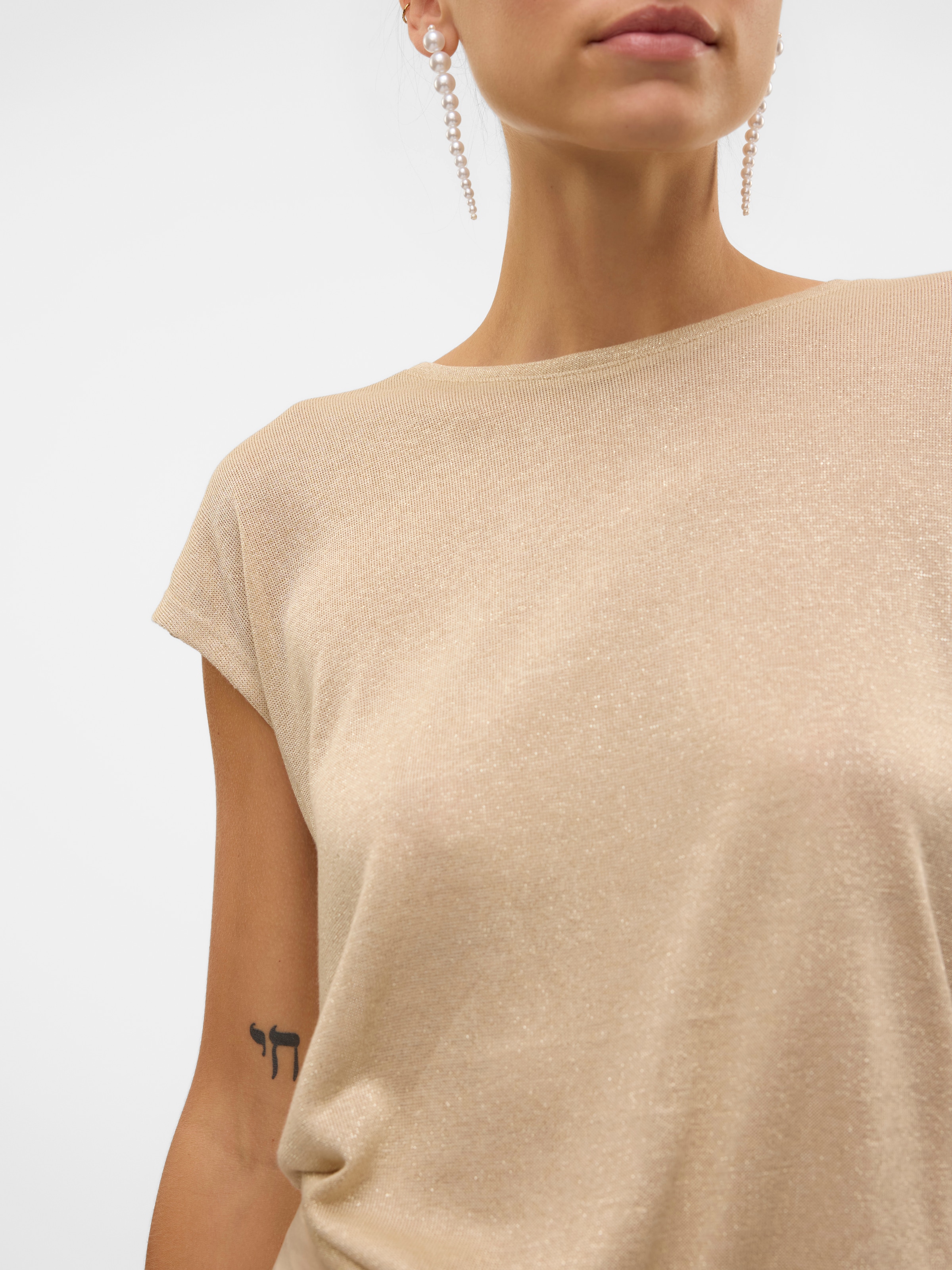 Vero Moda Kurzarmshirt »VMSARAH AVA SS TOP JRS GA NOOS« mit Glitzerdetails