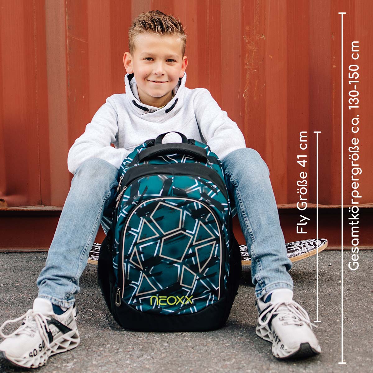 neoxx Schulrucksack »Fly, Flash yourself«, Reflektionsnaht, aus recycelten PET-Flaschen