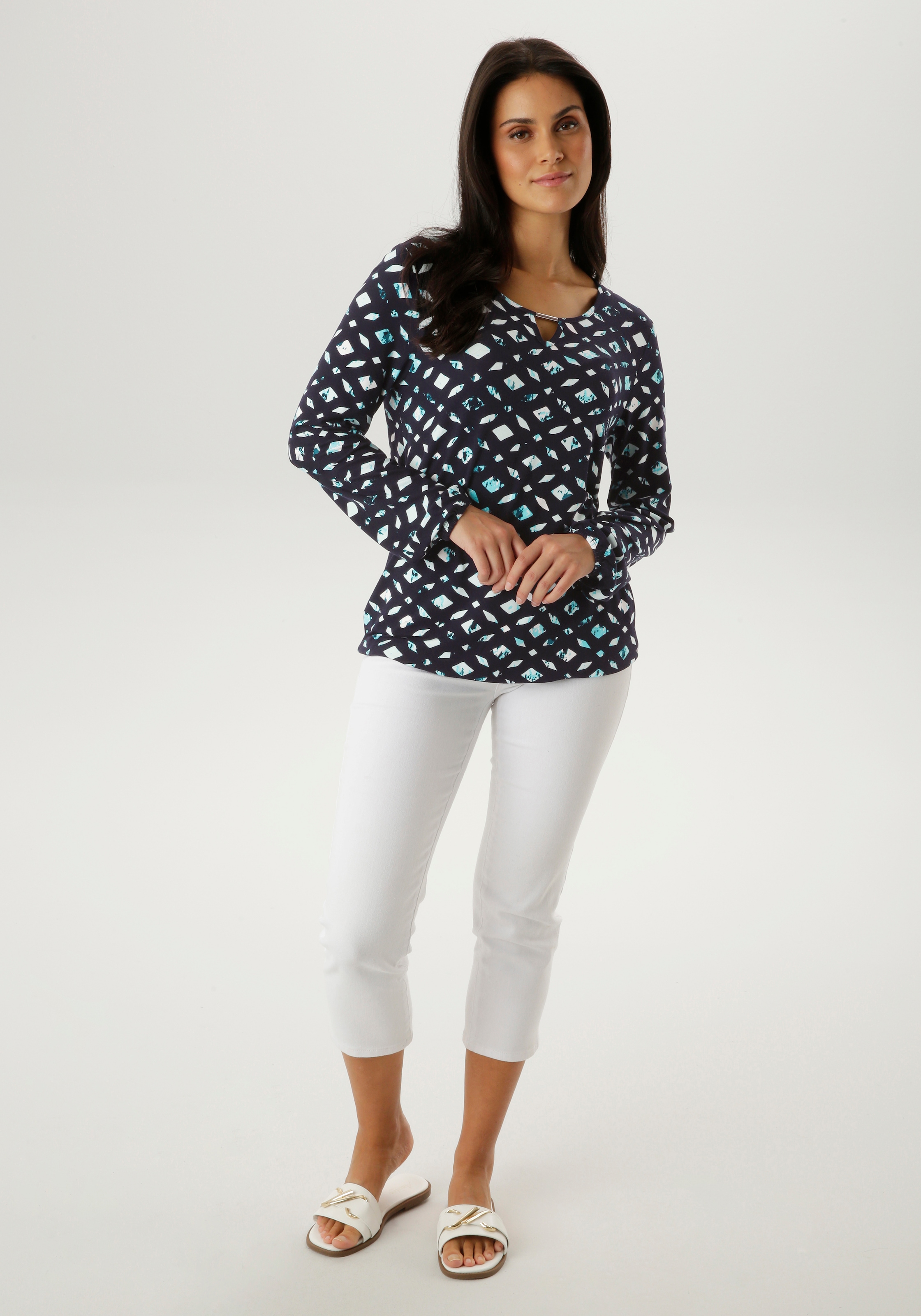 Aniston SELECTED Langarmshirt mit Cut-out und dekorative Mosaik-Musterung - NEUE KOLLEKTION