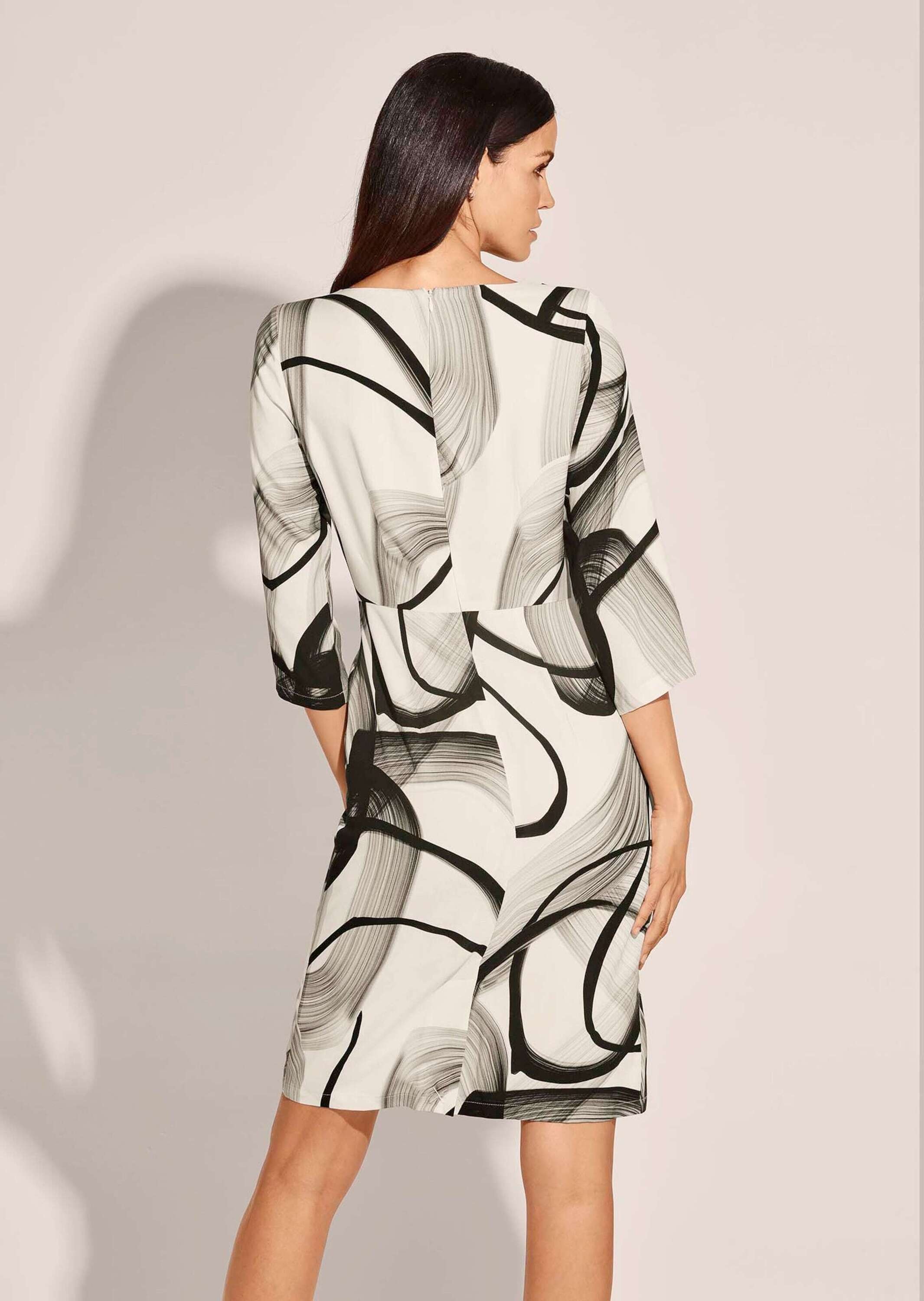 MADELEINE Sommerkleid »Kleid Kleid in raffinierter Wickel-Optik mit Grafikprint«
