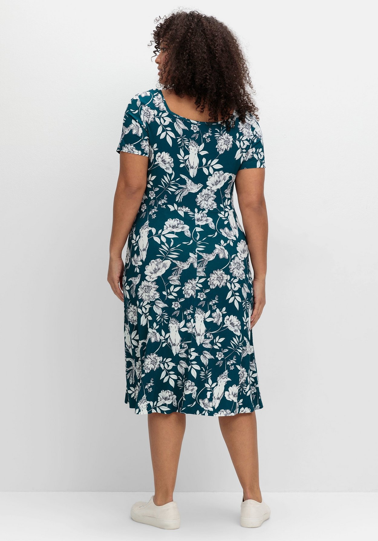 Sheego Jerseykleid »Jerseykleid mit Blumendruck und Herzausschnitt«