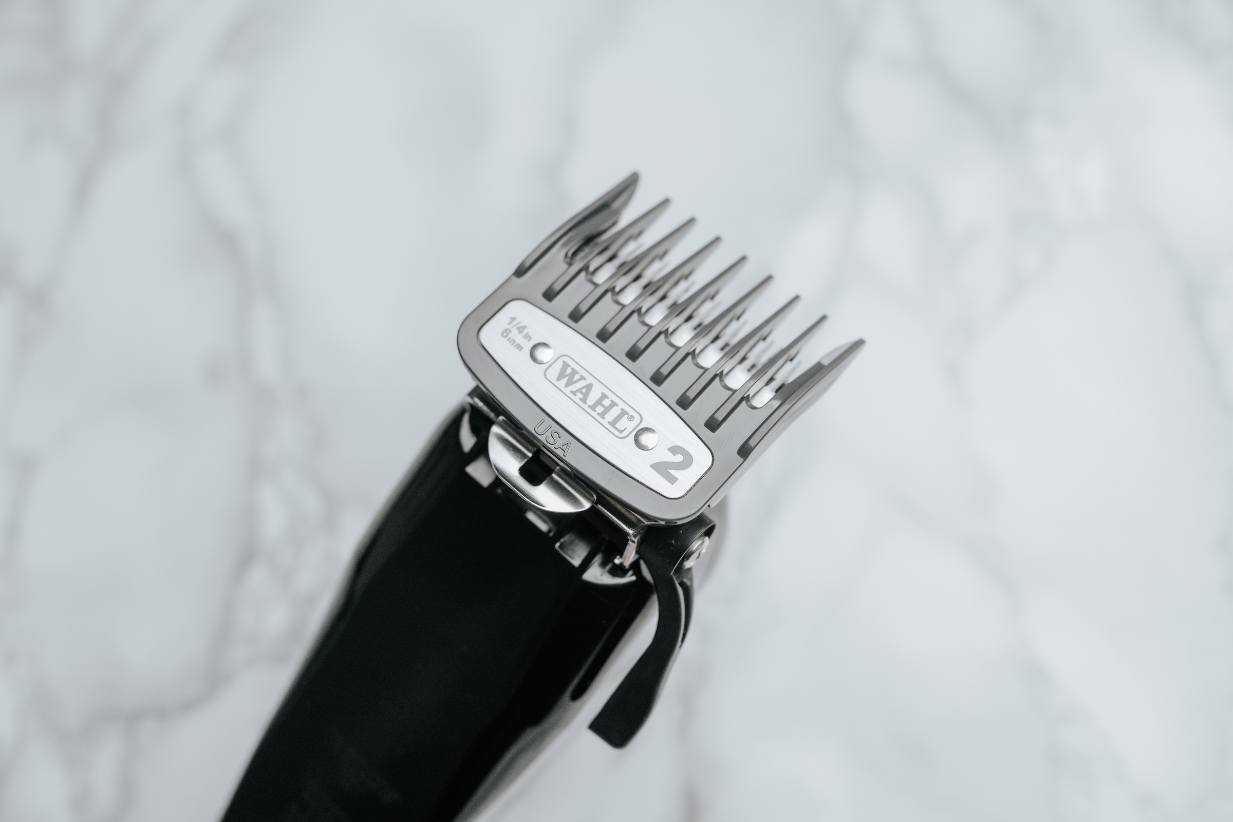 Wahl Haarschneider »Elite Pro Cordless«, 10 Aufsätze, Hochleistungs Akku- und Netzbetrieb Haarschneider, Premium Zuberhörset