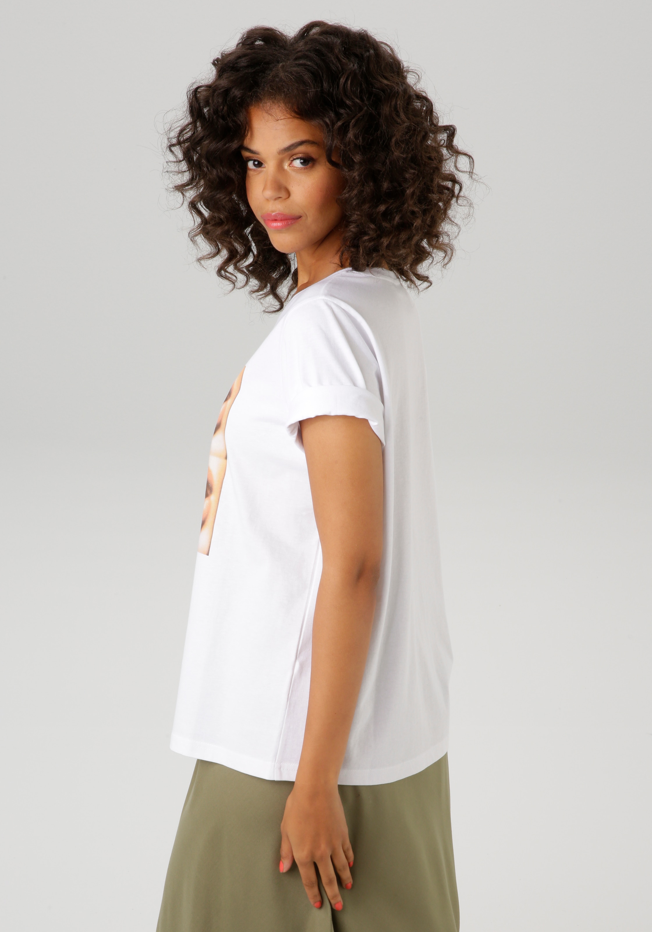 Aniston CASUAL T-Shirt, mit Glitzer verzierter Frontdruck