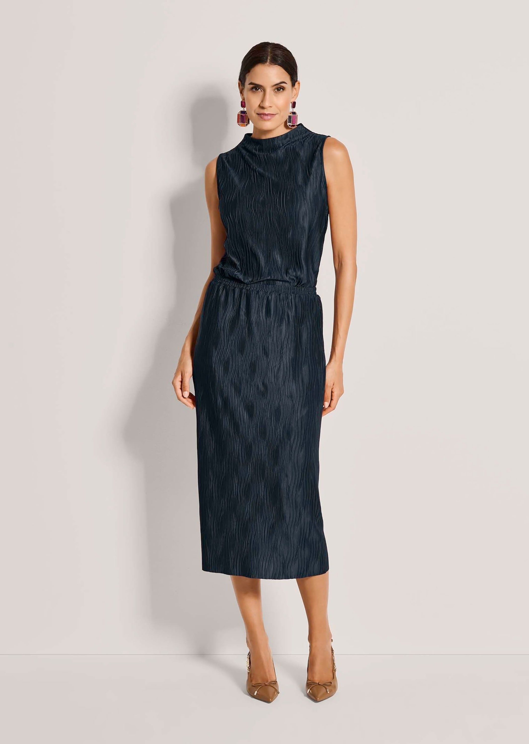 MADELEINE Midirock »Midirock Schlupfrock mit Wellenstruktur« Jerseyrock mit Struktur