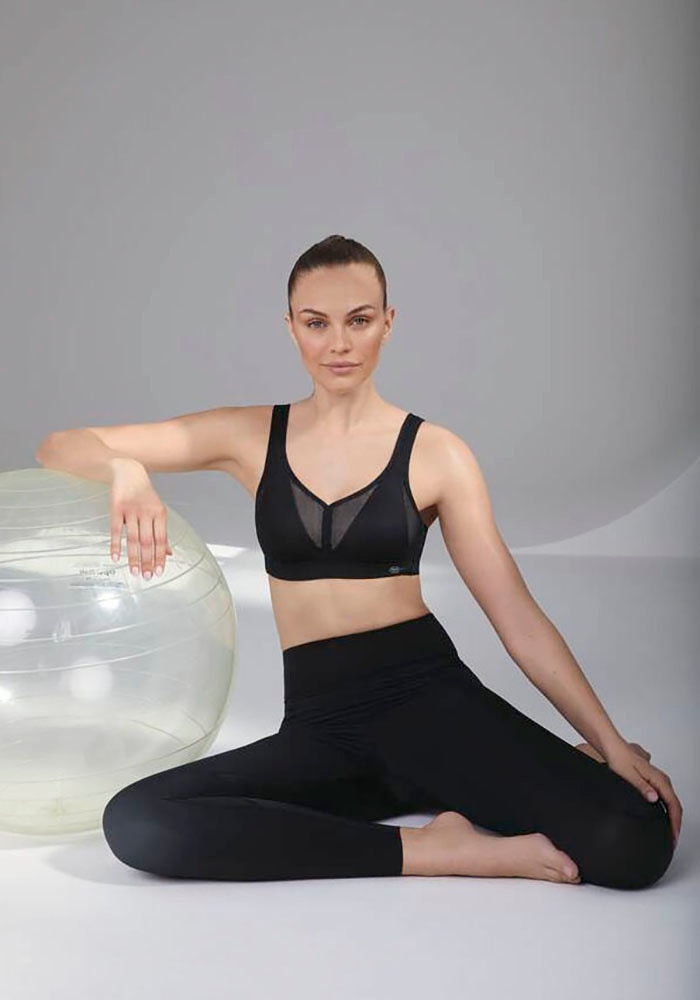 Anita since 1886 Sport-BH Atmungsaktive Schale in triangelform, ultraleichtes Netz im Außencup