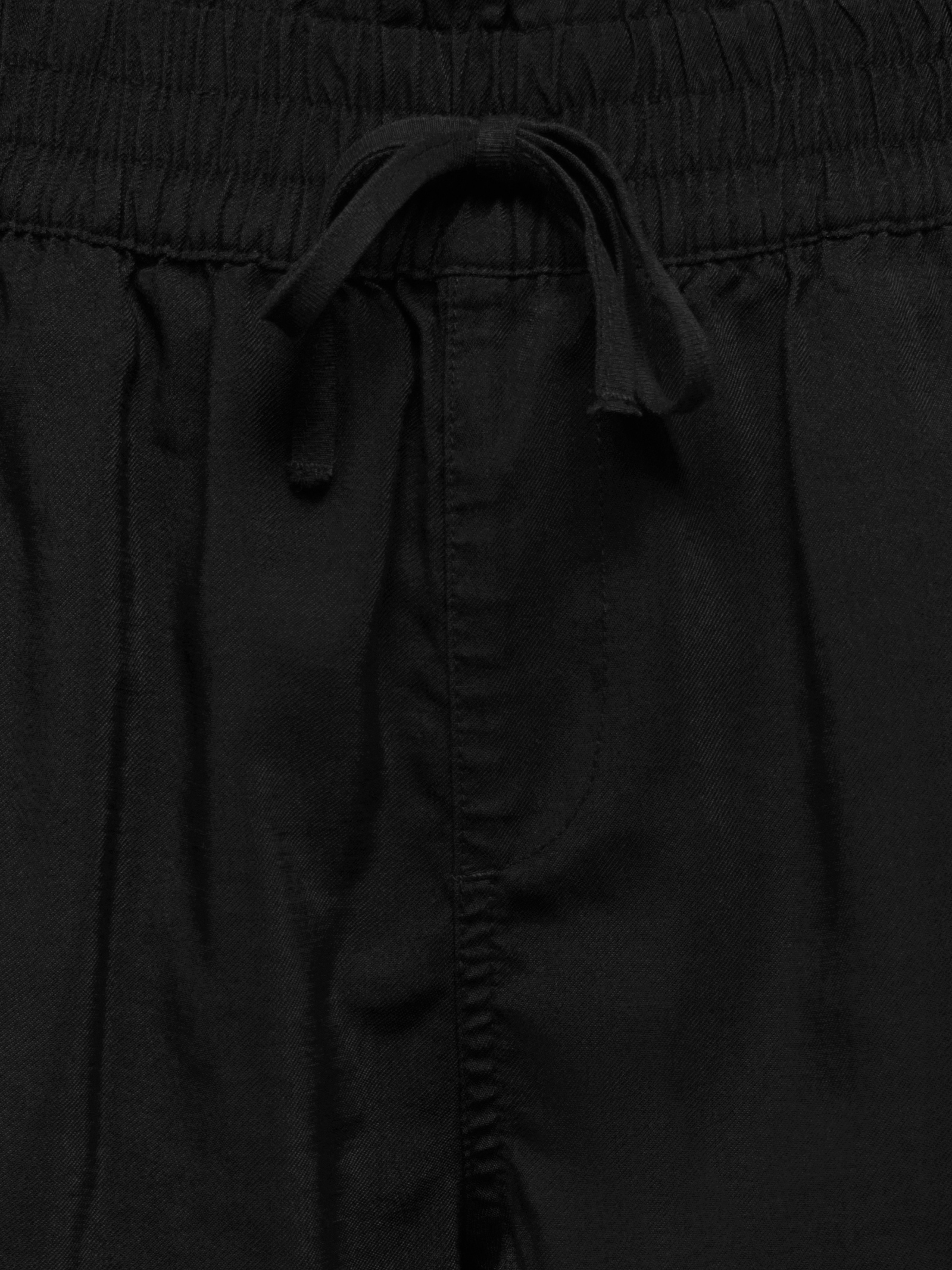 ONLY Shorts »ONLARIS LIFE PULL UP SHORTS WVN CC«  mit Bindeverschluss