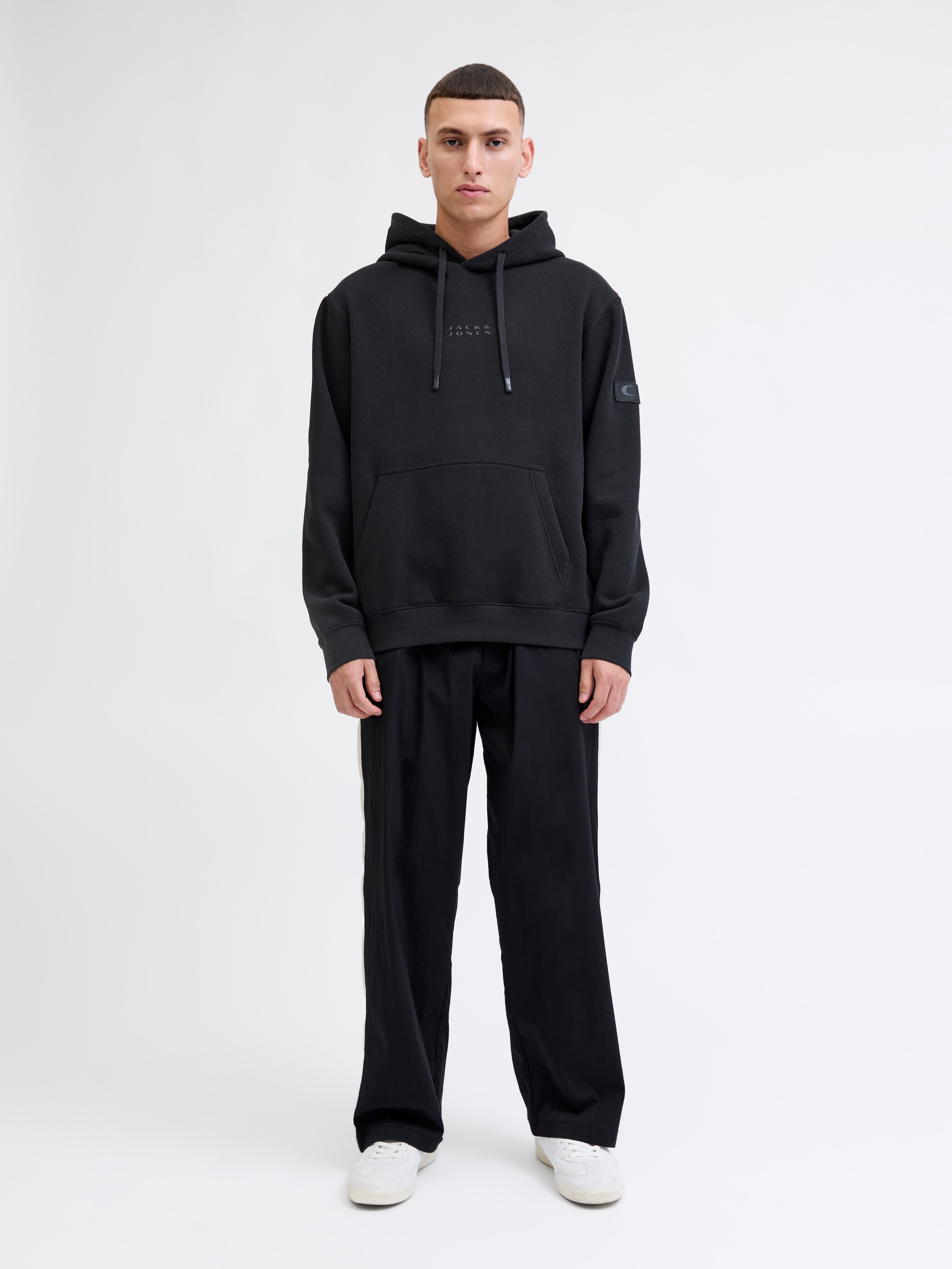 Jack & Jones Kapuzensweatshirt »JCOPOINT SWEAT BADGE HOOD BF«
