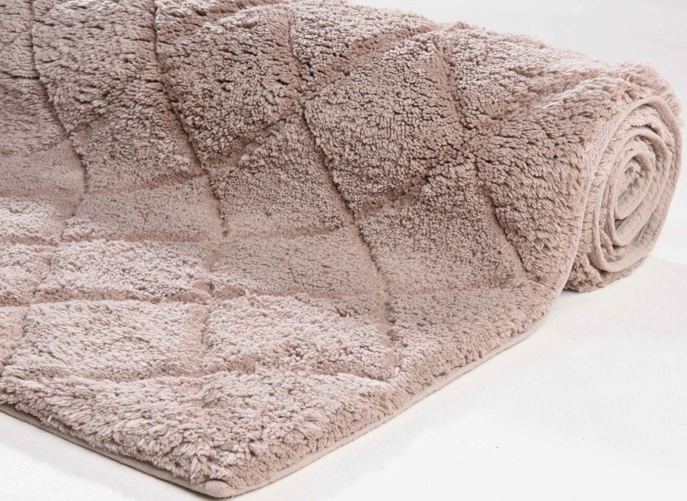 TOM TAILOR HOME Badematte »Cotton Diamond«, rutschhemmend beschichtet, fußbodenheizungsgeeignet-strapazierfähig, Uni Farben, Pastell Farben, Rauten, reine Baumwolle, weich & kuschelig