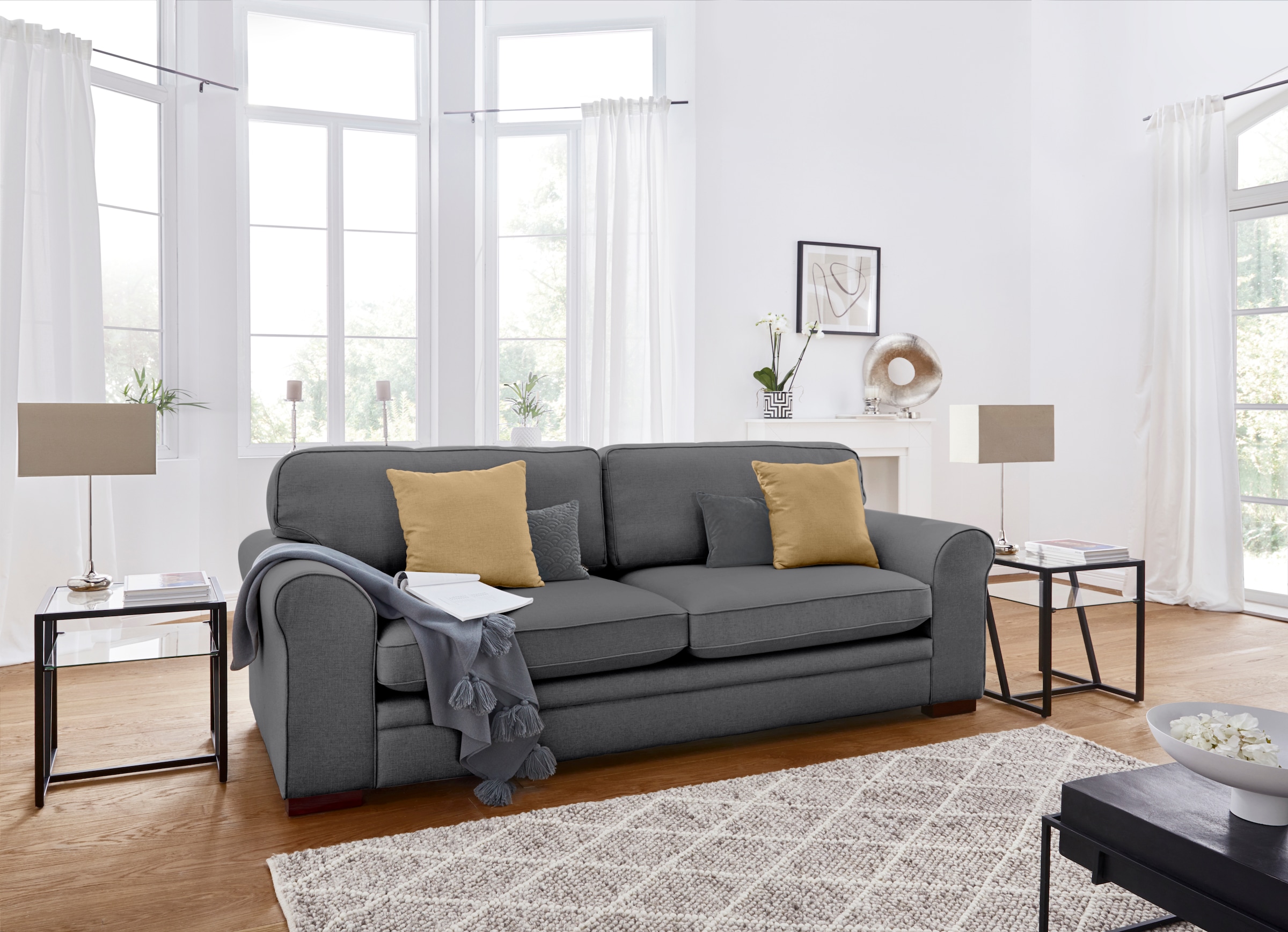 Home affaire 3-Sitzer »Broughton«, weicher Sitzkomfort, incl. 2 Zierkissen, Keder