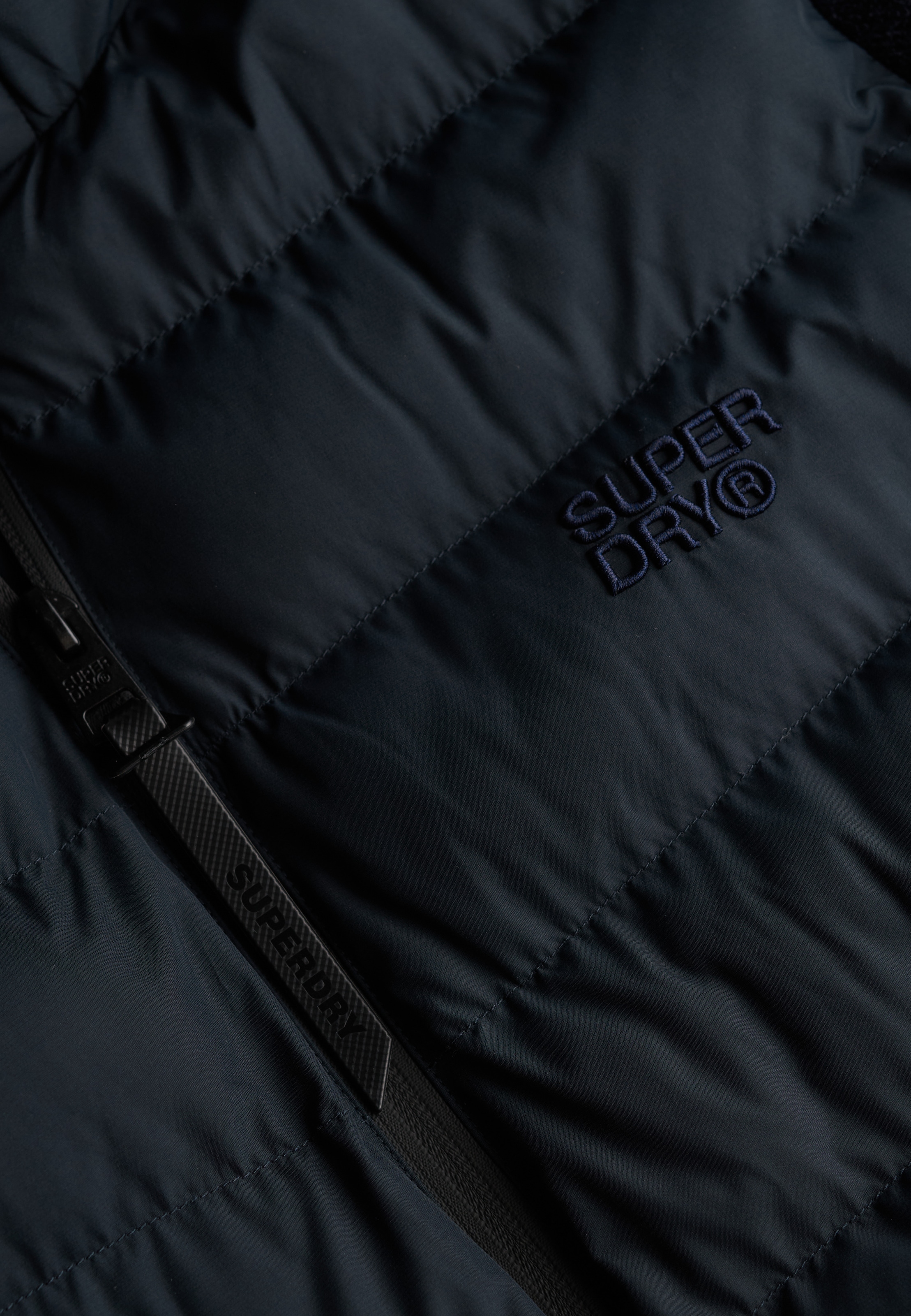 Superdry Steppjacke »HOODED STORM KNIT HYBRID JKT« mit Kapuze