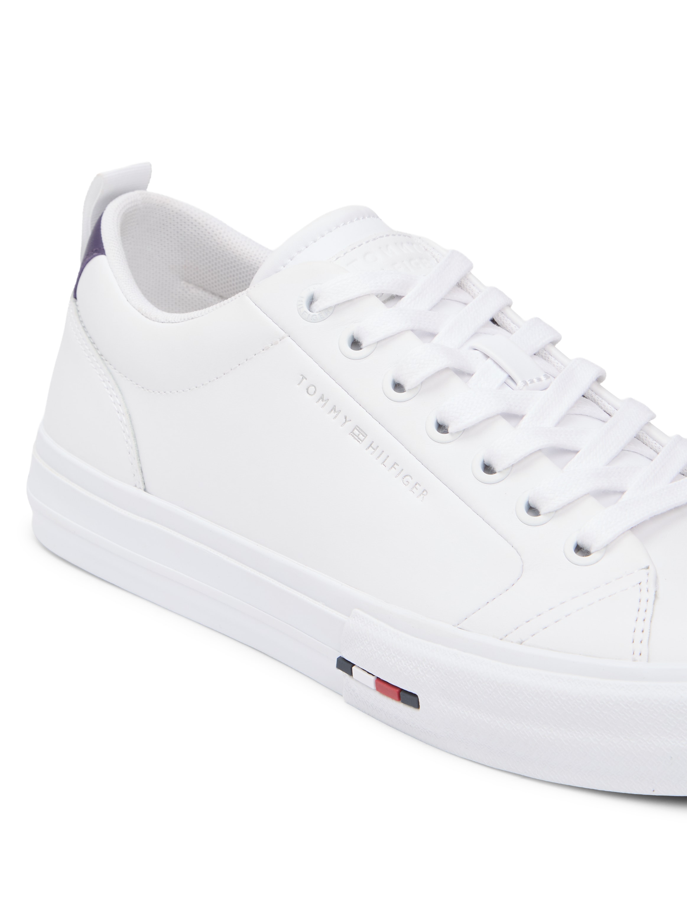 Tommy Hilfiger Sneaker »HARLEM STREET LTH«  Freizeitschuh, Halbschuh, Schnürschuh mit TH-Logo -klein ausfallend