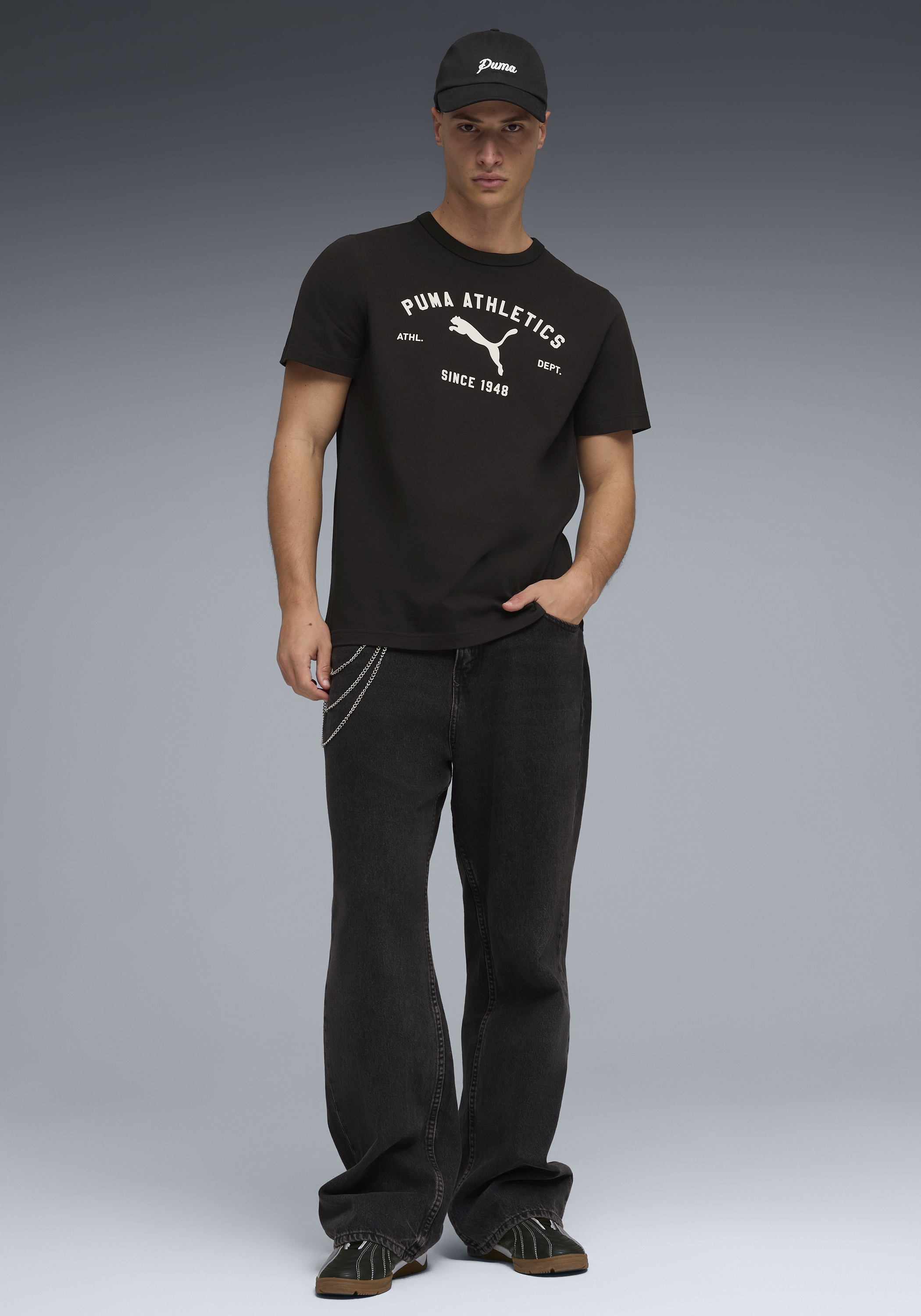 PUMA T-Shirt »CLASS GRAPHIC TEE« Regular Fit, Kurzarm, mit Rundhalsausschnitt, mit Print-Applikation