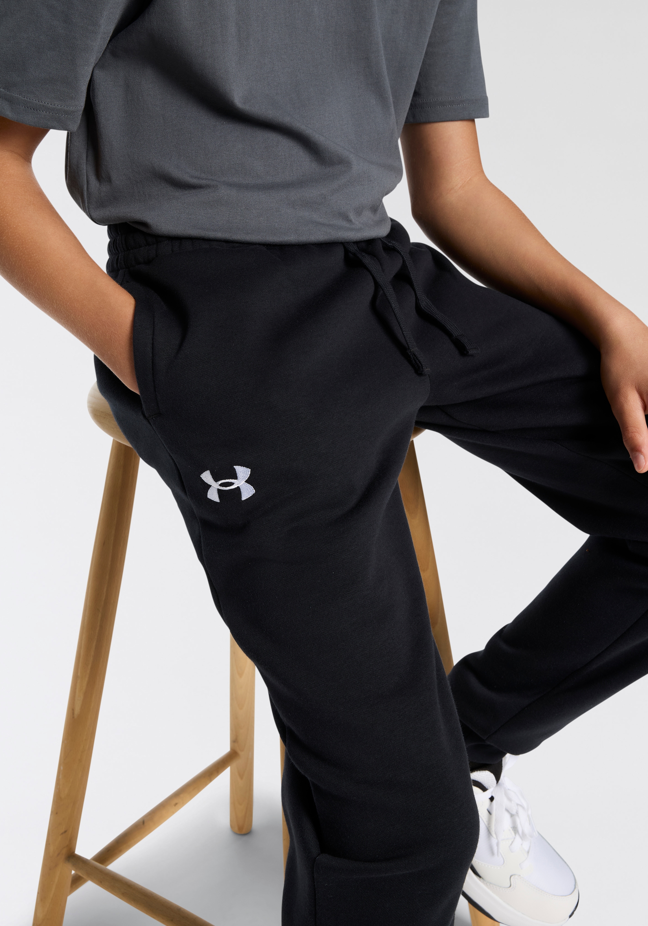 Under Armour® Trainingshose »RIVAL«, Für Kinder - Material innen weich angeraut