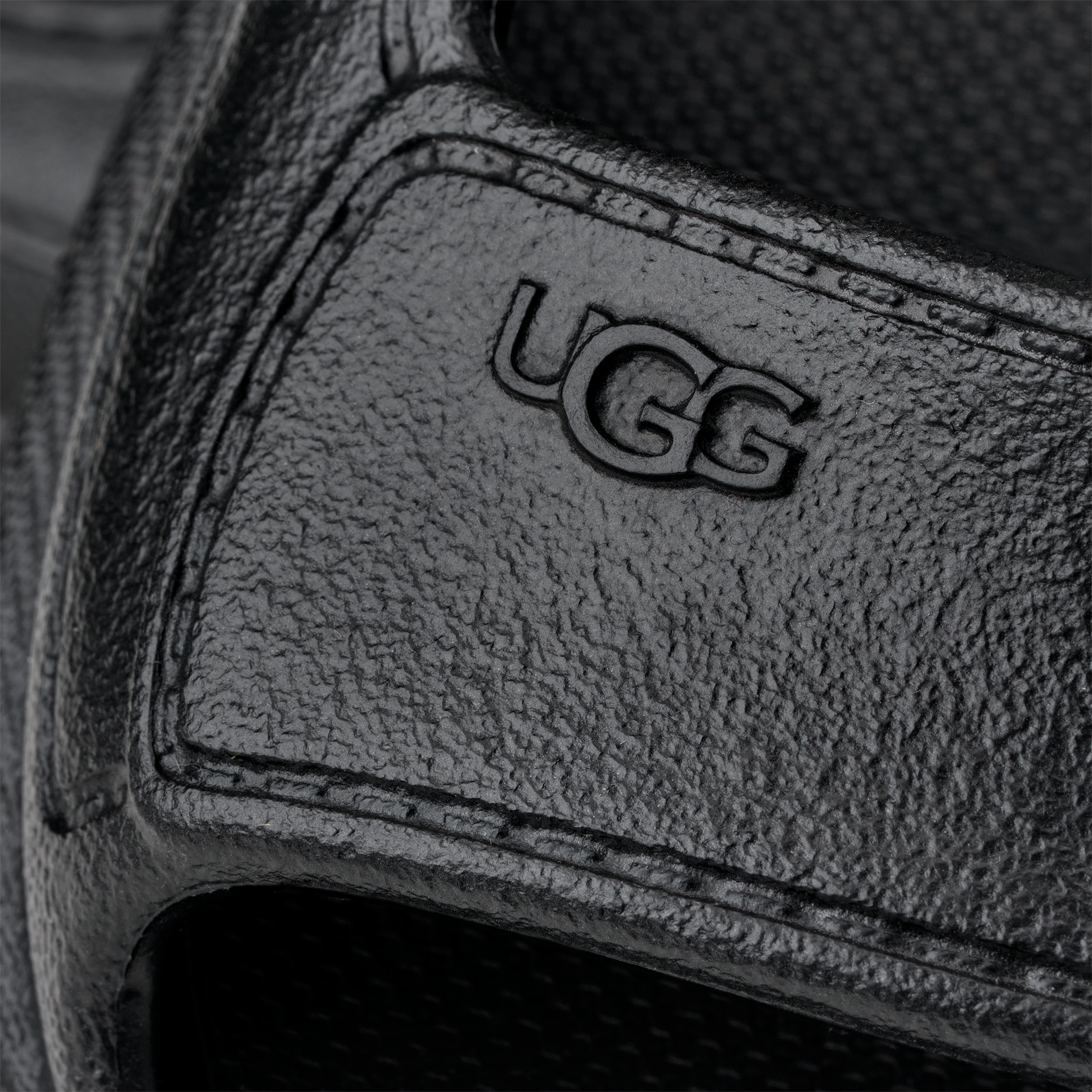 UGG Badesandale »GOLDENGLOW«  Strandschuh, Sandale mit modischer Plateausohle