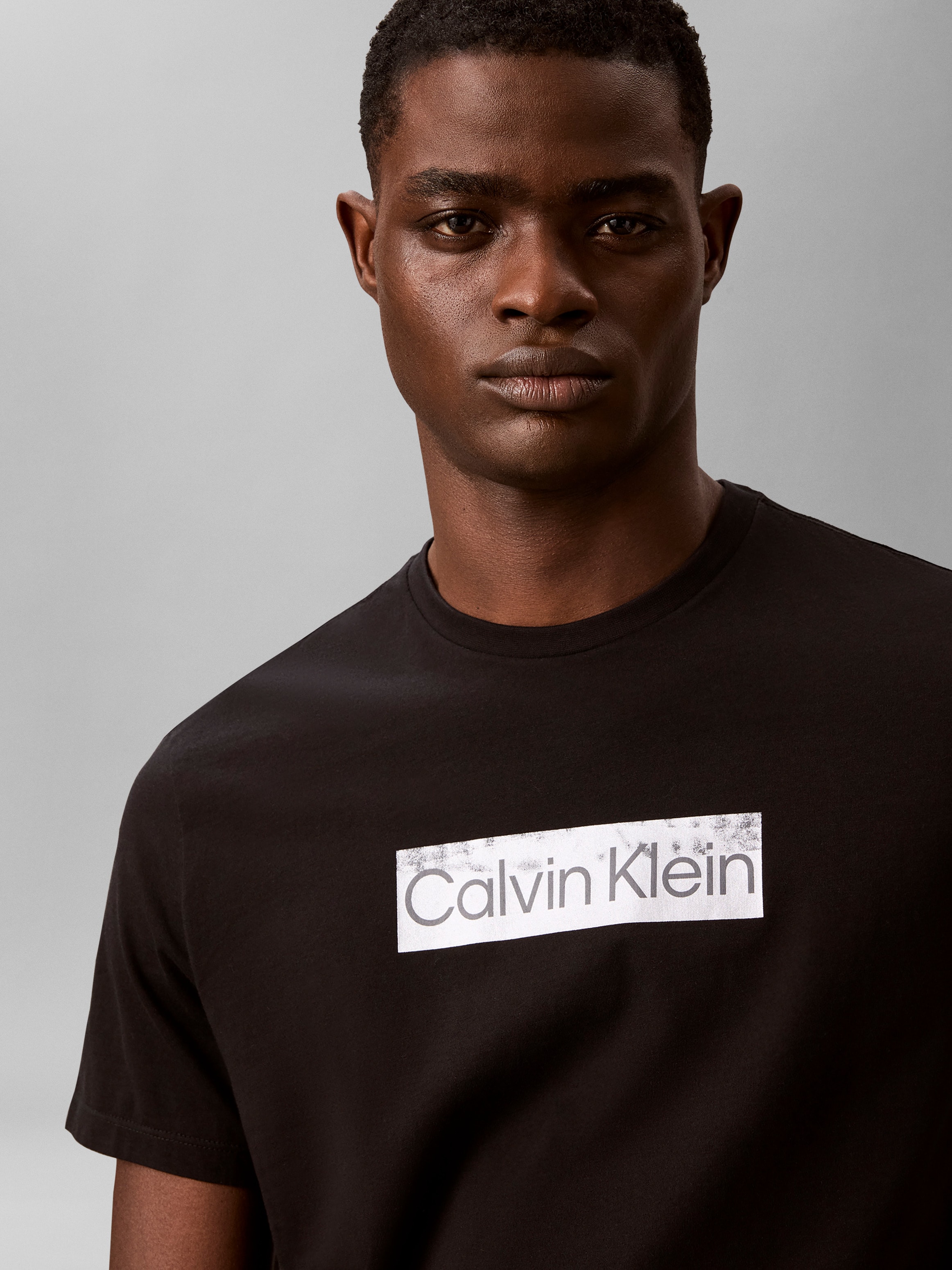 Calvin Klein Jeans T-Shirt Reine Baumwolle, Regular Fit, Glanzdruck