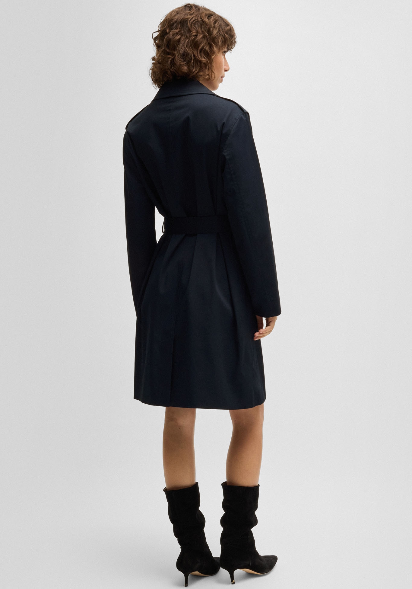 BOSS ORANGE Kurzmantel »Cotrench Premium Damenmode«, mit Schulterriegeln und Taillengürtel, klassischer Trenchcoat