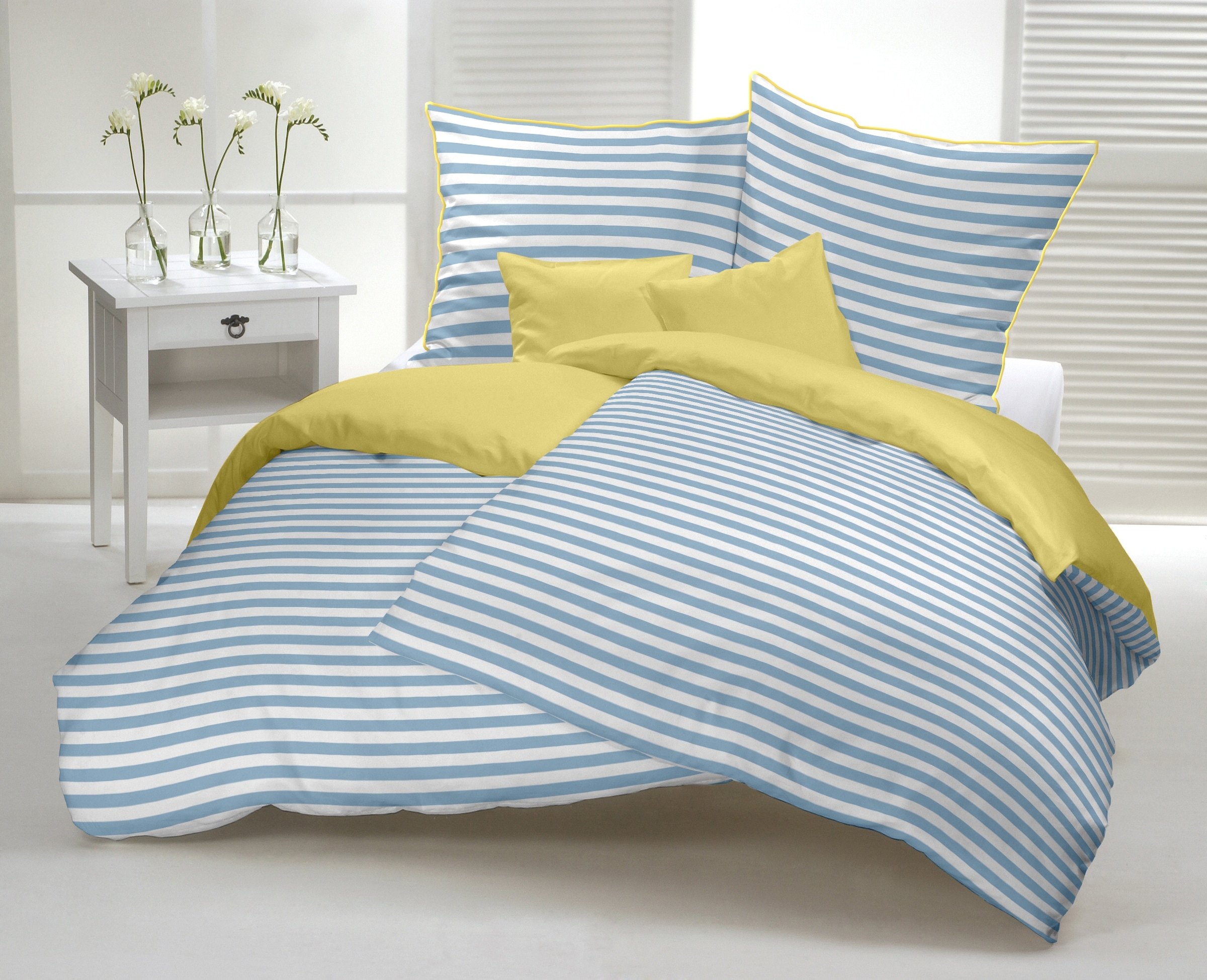 CASATEX Bettwäsche »Capri«, klassisch, modern, Streifen-Wend-Bettbezug, Zierrand am Bettbezug