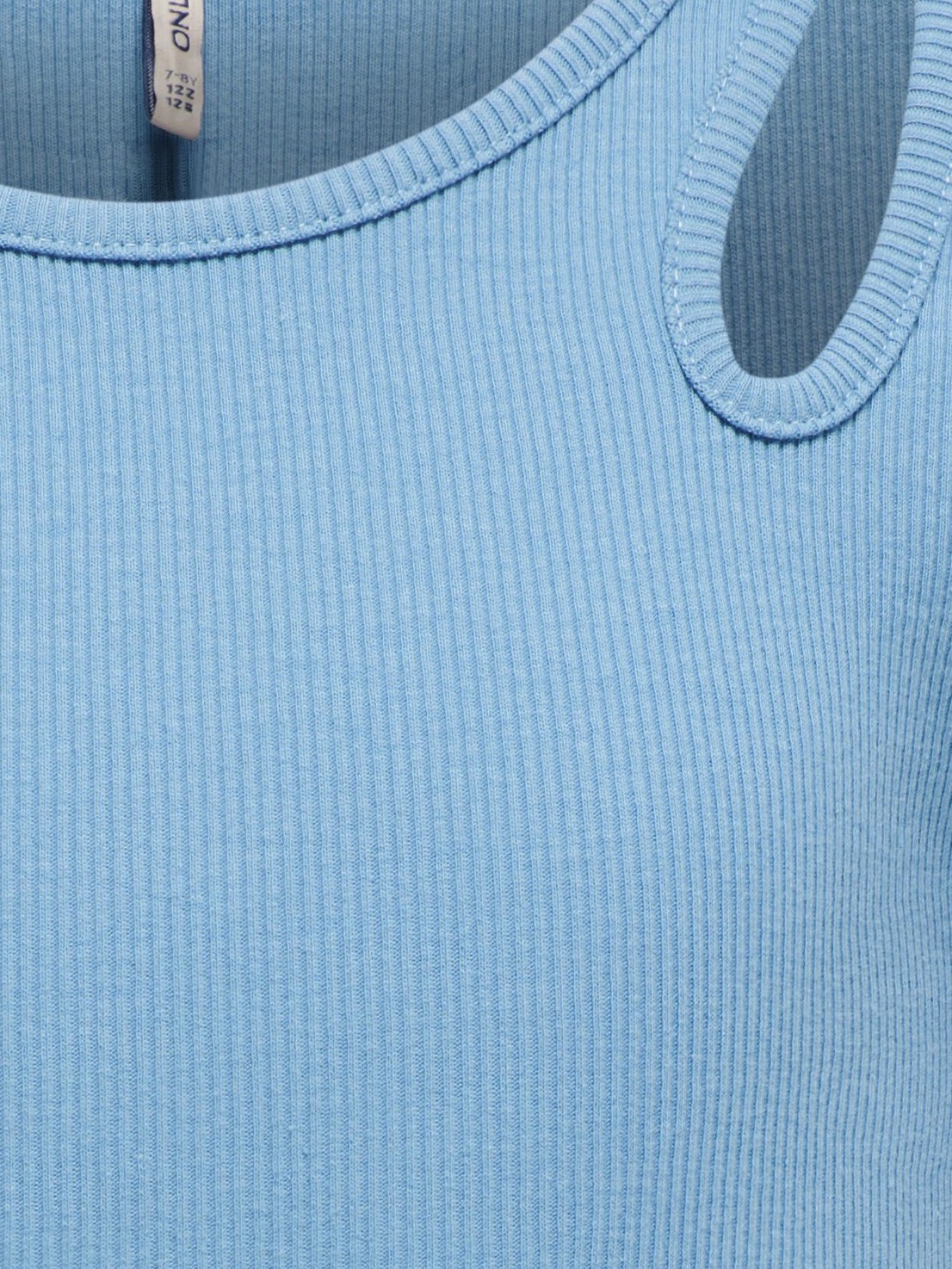 KIDS ONLY Kurzarmshirt »KOGNESSA S/S CUT OUT TOP BOX JRS NOOS« mit tollem cut-out an der linken Schulter