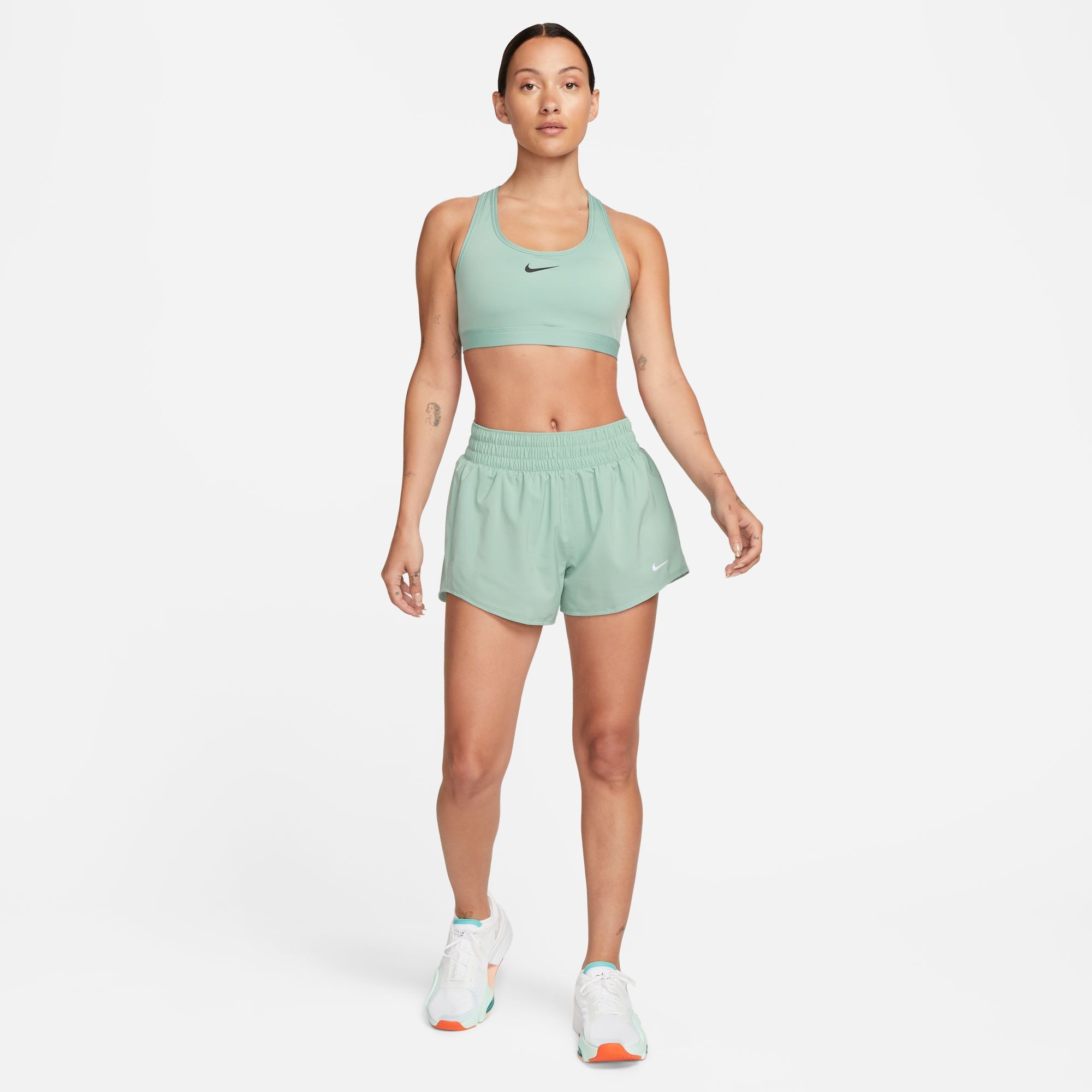 Nike Sport-BH »SWOOSH MEDIUM SUPPORT WOMEN'S PADDED SPORTS BRA«