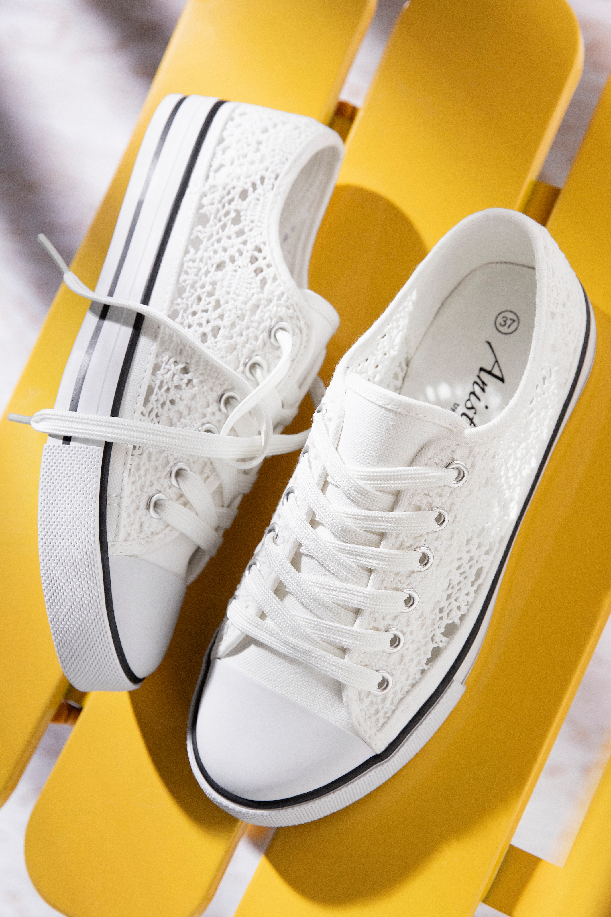 Aniston SHOES Sneaker  Schnürschuh, Freizeitschuh in Häkeloptik - NEUE KOLLEKTION