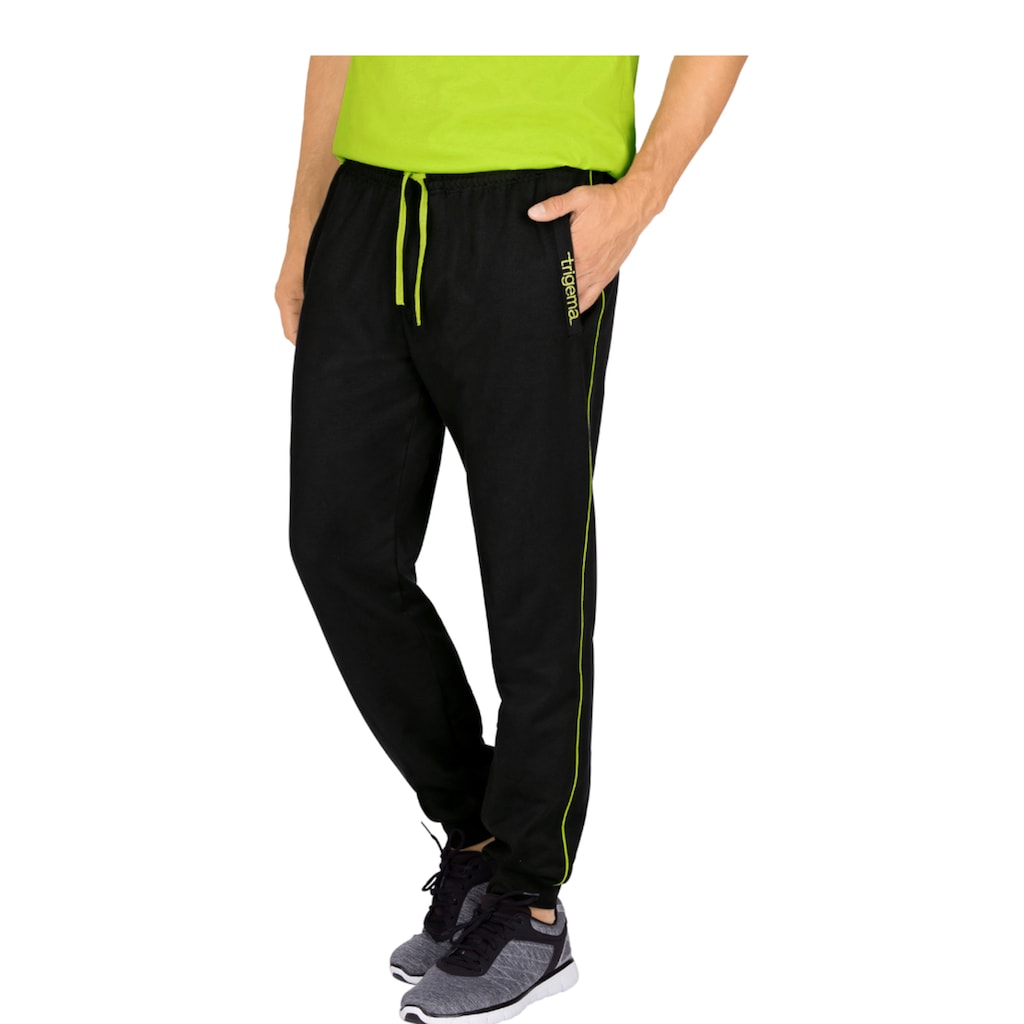 Trigema Jerseyhose »TRIGEMA Schwarze Jogginghose mit Retro-Druckmotiv«