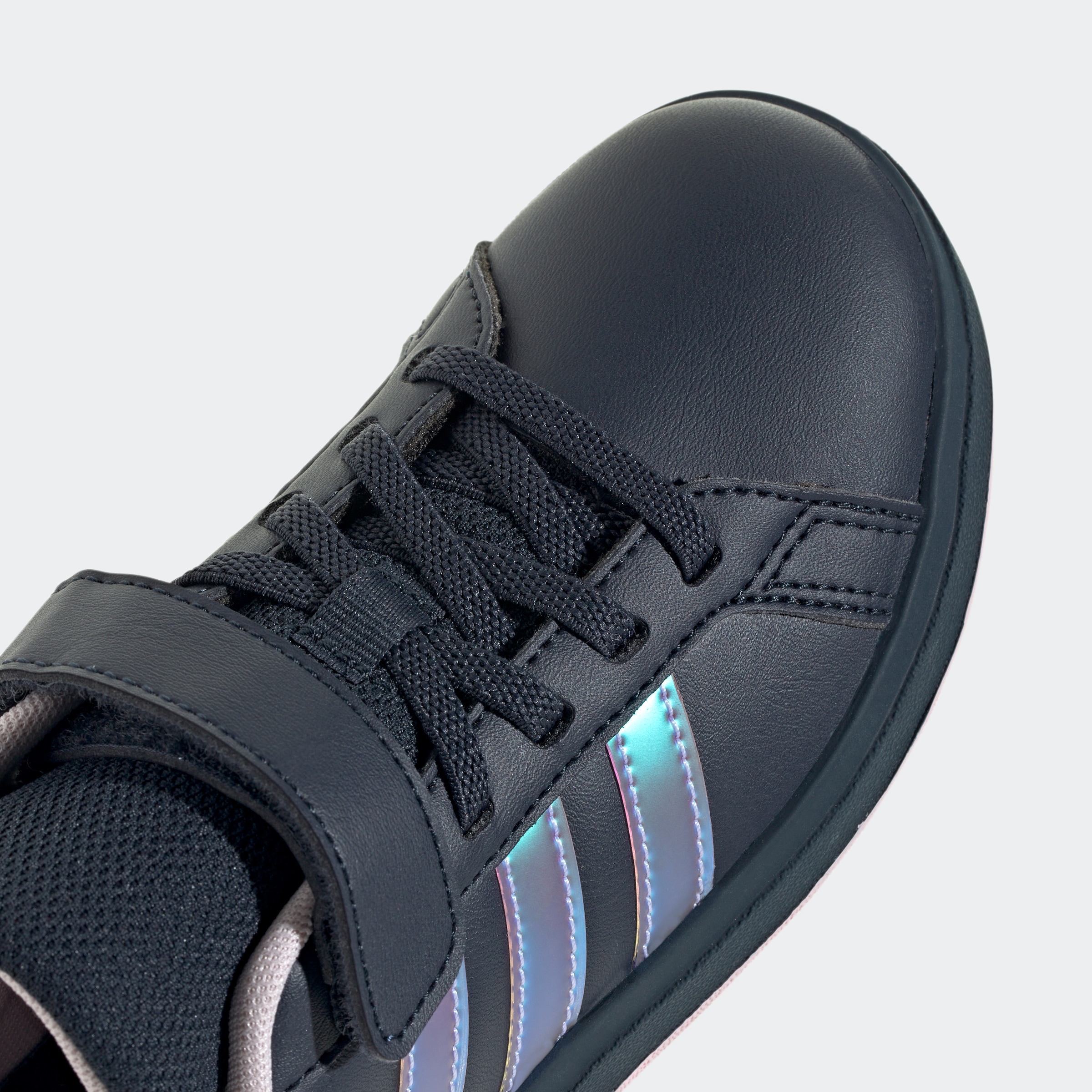 adidas Sportswear Klettschuh »GRAND COURT 2.0 KIDS«, Design auf den Spuren des adidas Superstar