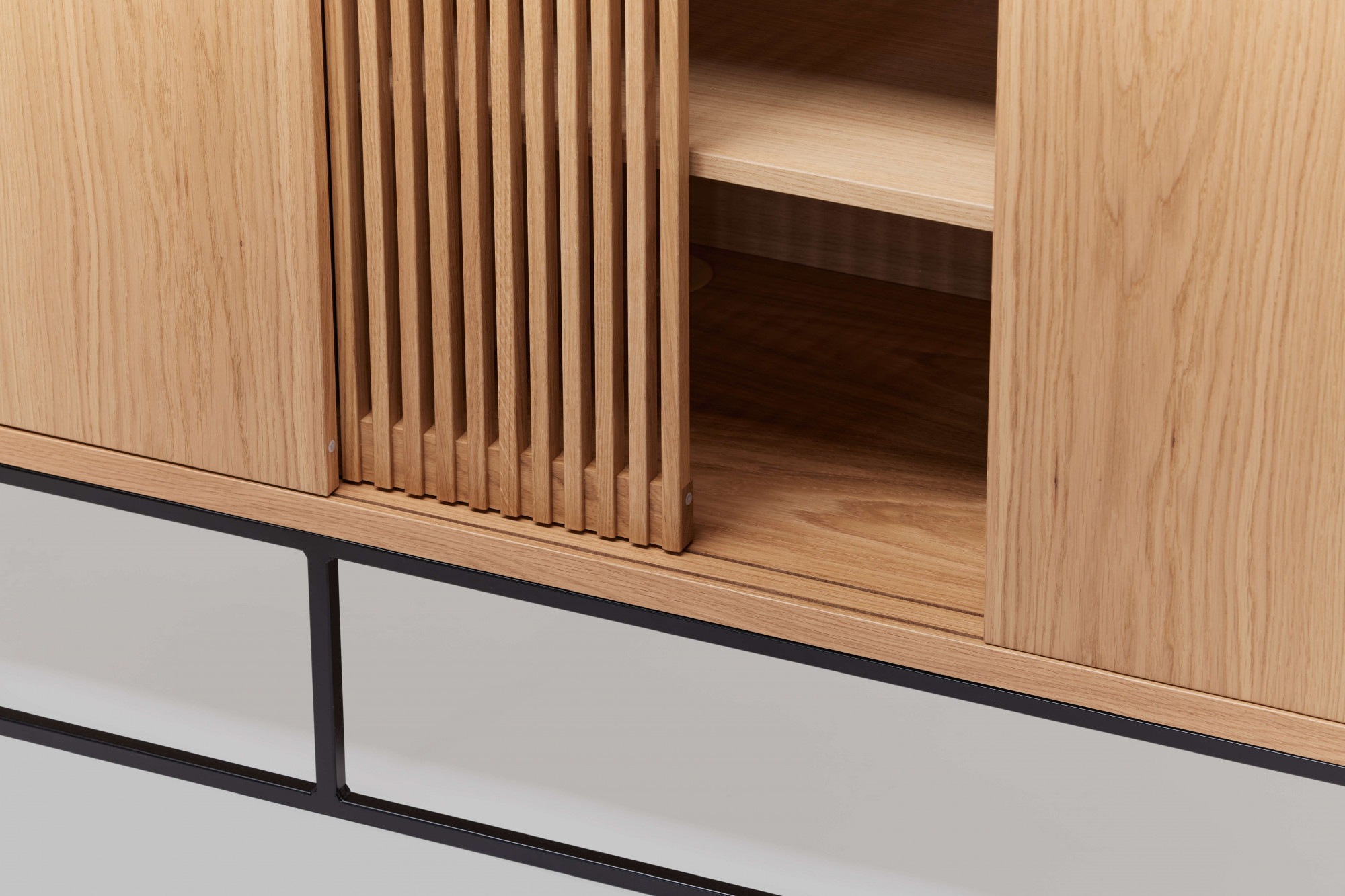 Woodman Sideboard »Ende«, Kommode, teilmassiv, Metallfüße, Breite 188 cm, FSC®