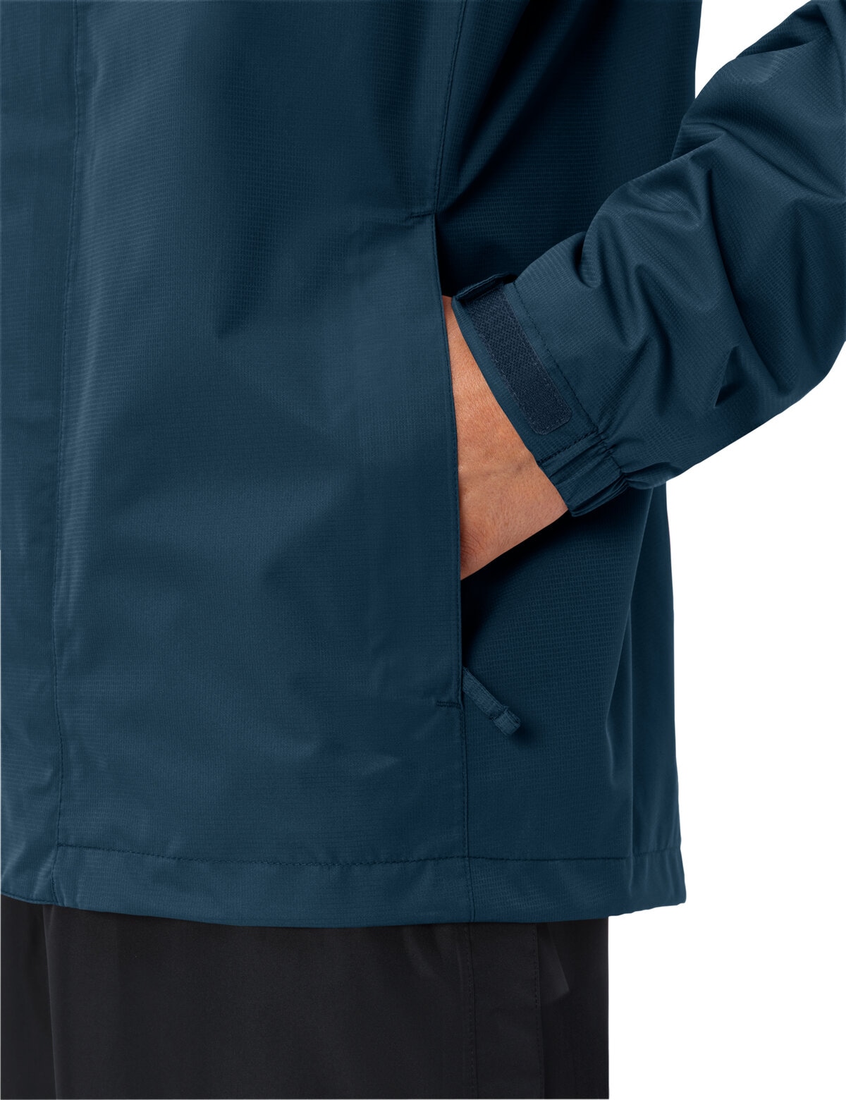 VAUDE Fahrradjacke »Men's Escape Bike Light Jacket« mit Kapuze für Radsport und Wandern, leichtes Material