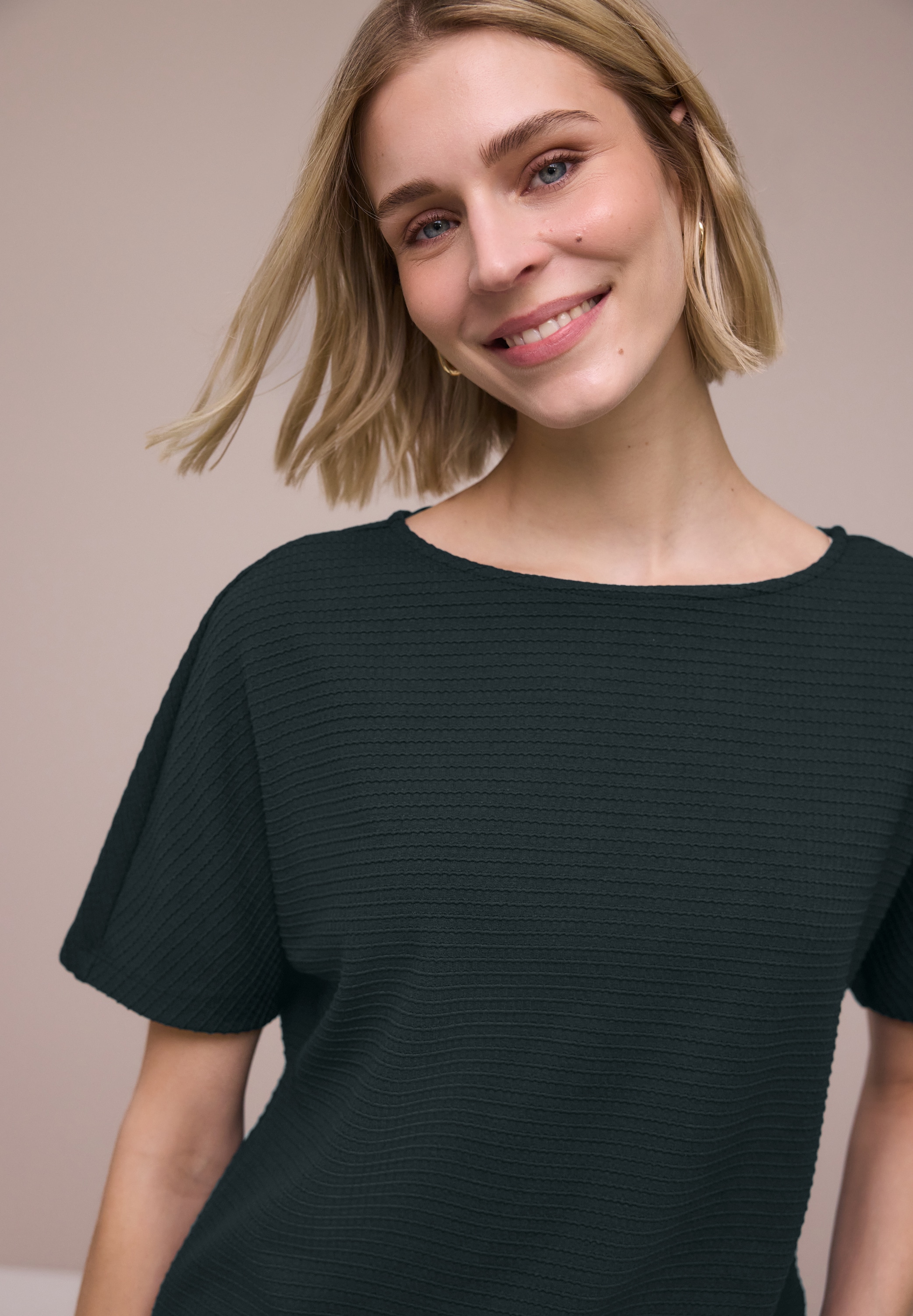 STREET ONE Kurzarmshirt Sommershirt in Struktur-Optik